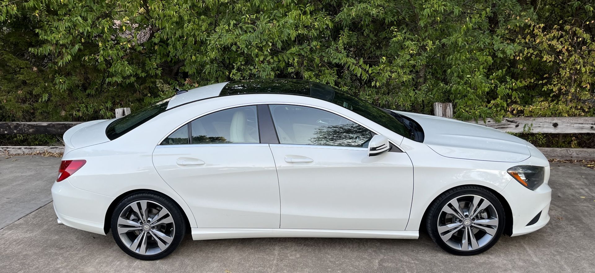 2016 Mercedes-Benz CLA 250 Sedan - Image 5 of 22