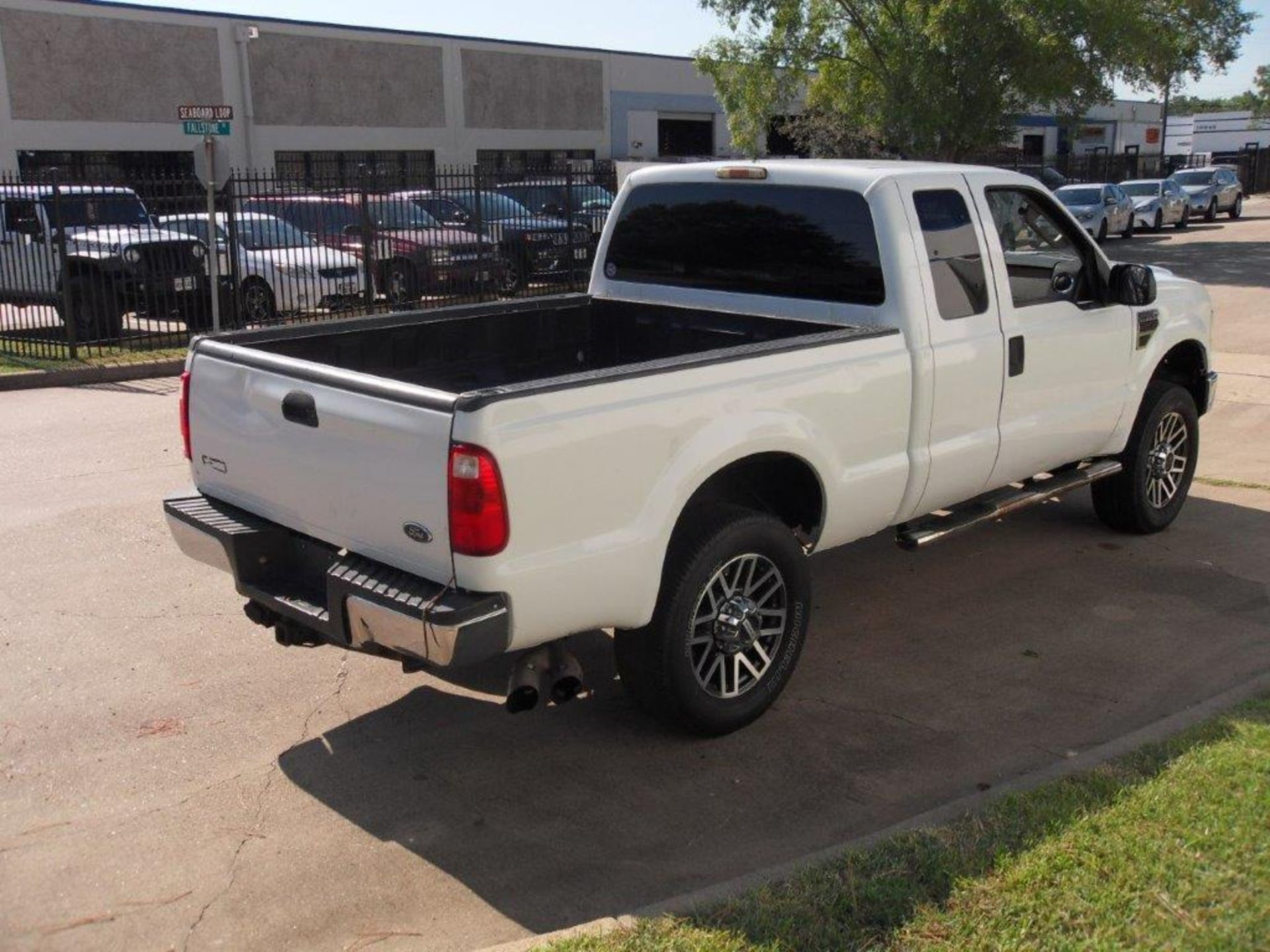 2008 Ford F250 XLT Super Duty Extended Cab Short Bed Pickup - Image 7 of 37