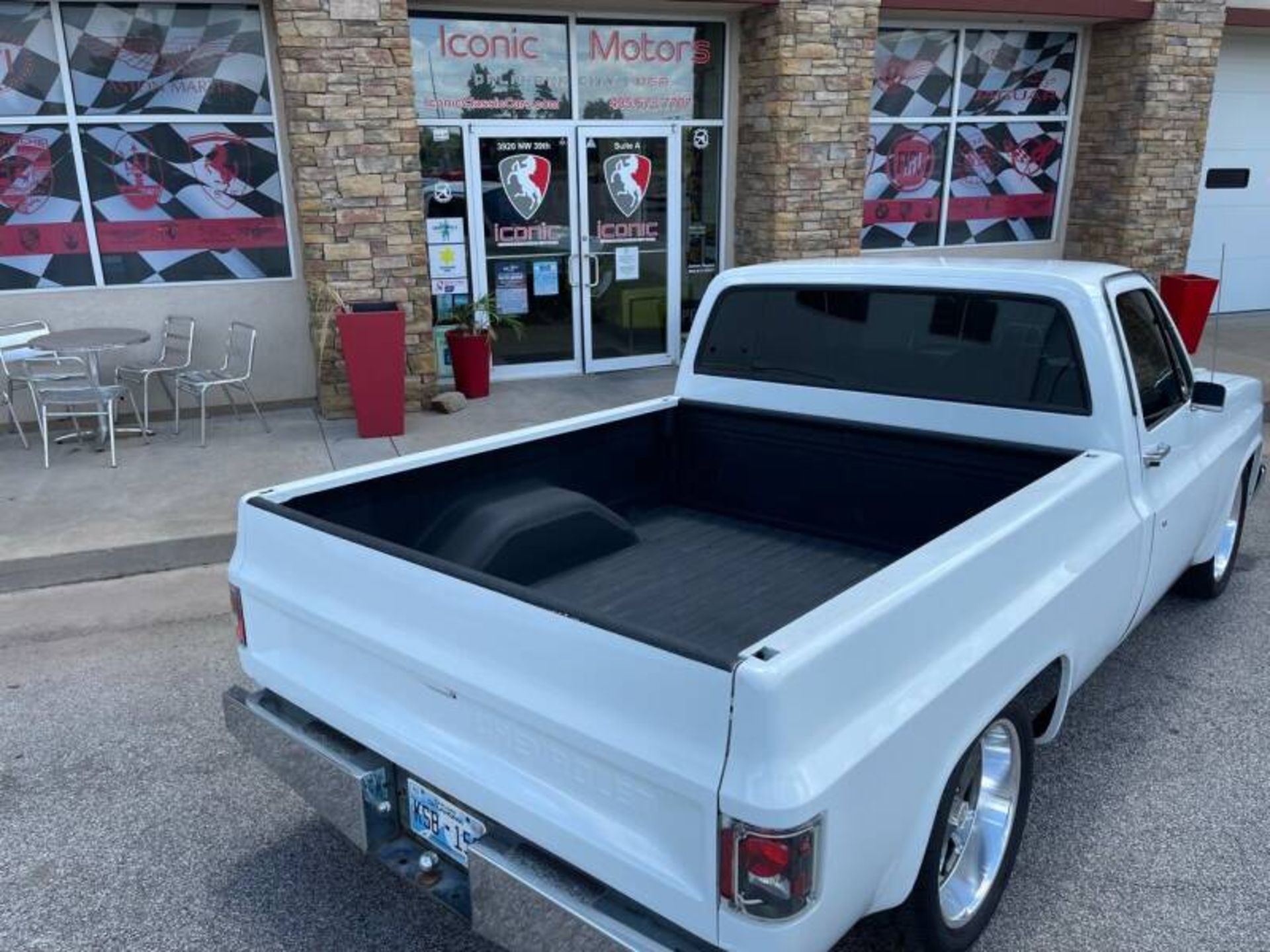 1985 Chevrolet C10 Pickup - Image 8 of 21