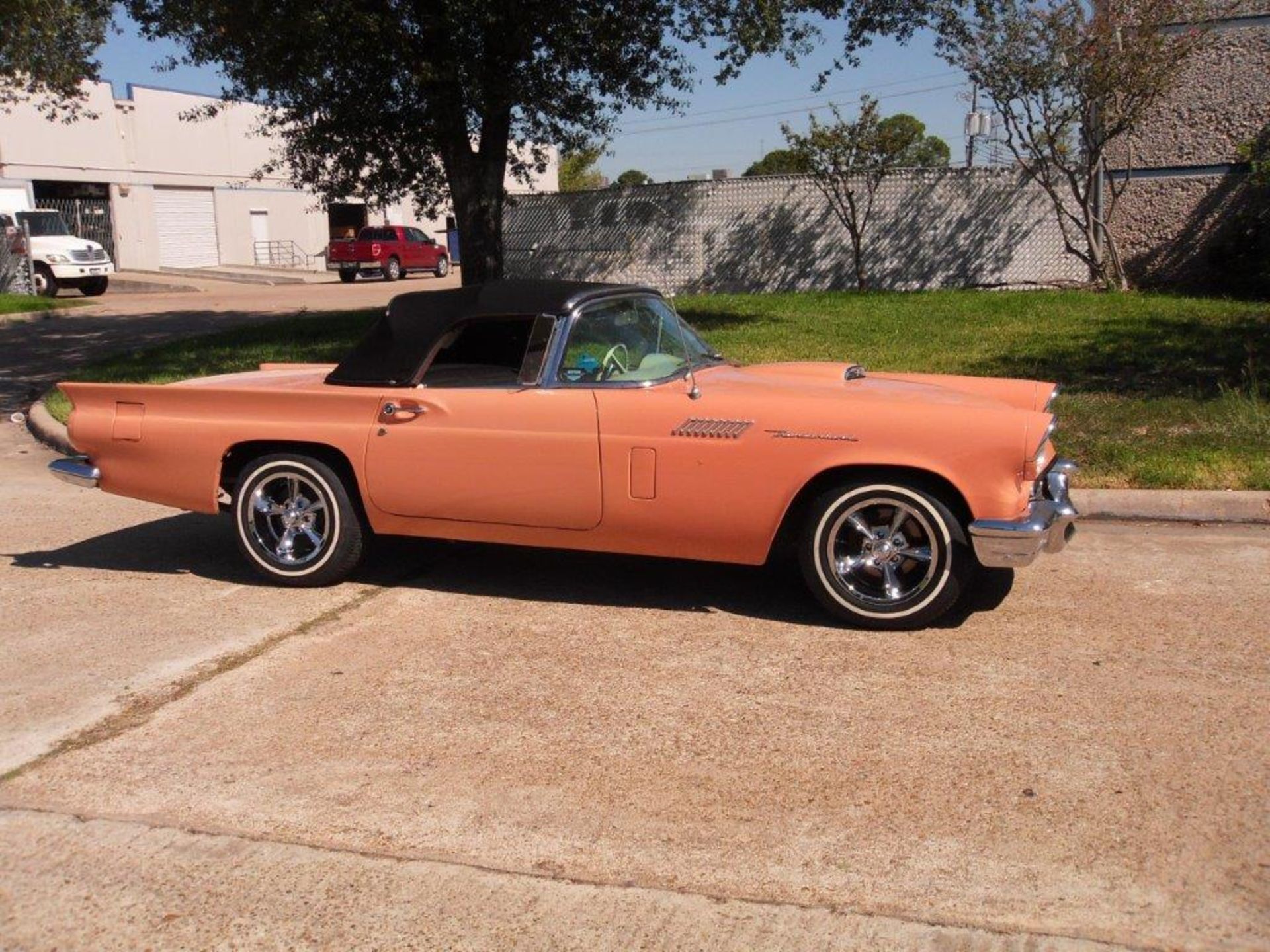 1957 Ford Thunderbird Convertible - Image 3 of 42