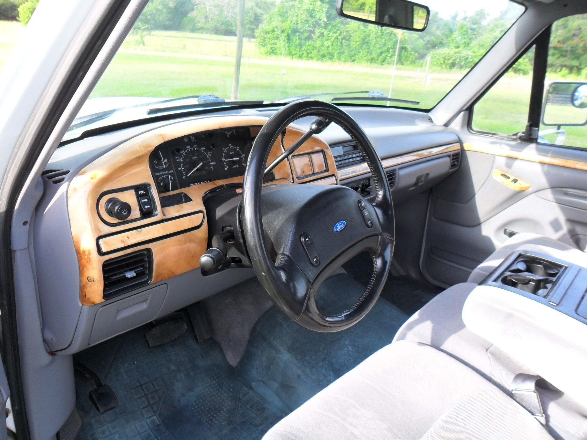 1995 Ford F250 Roll-A-Long Special Edition Pickup - Image 15 of 37