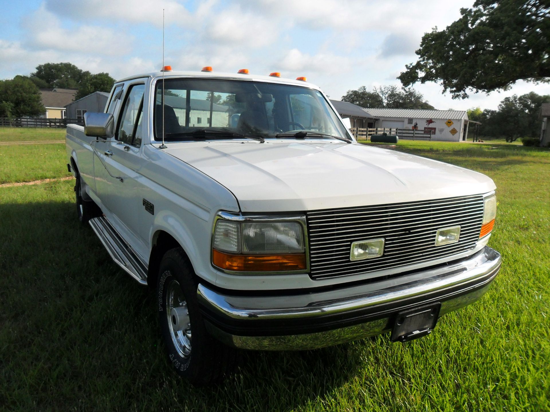 1995 Ford F250 Roll-A-Long Special Edition Pickup - Image 4 of 37
