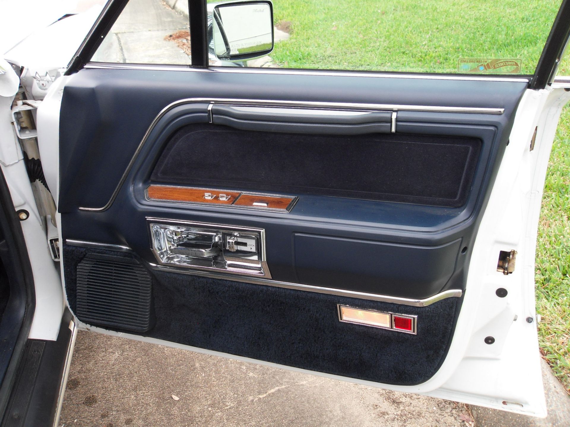 1989 Lincoln Town Car - Image 19 of 25