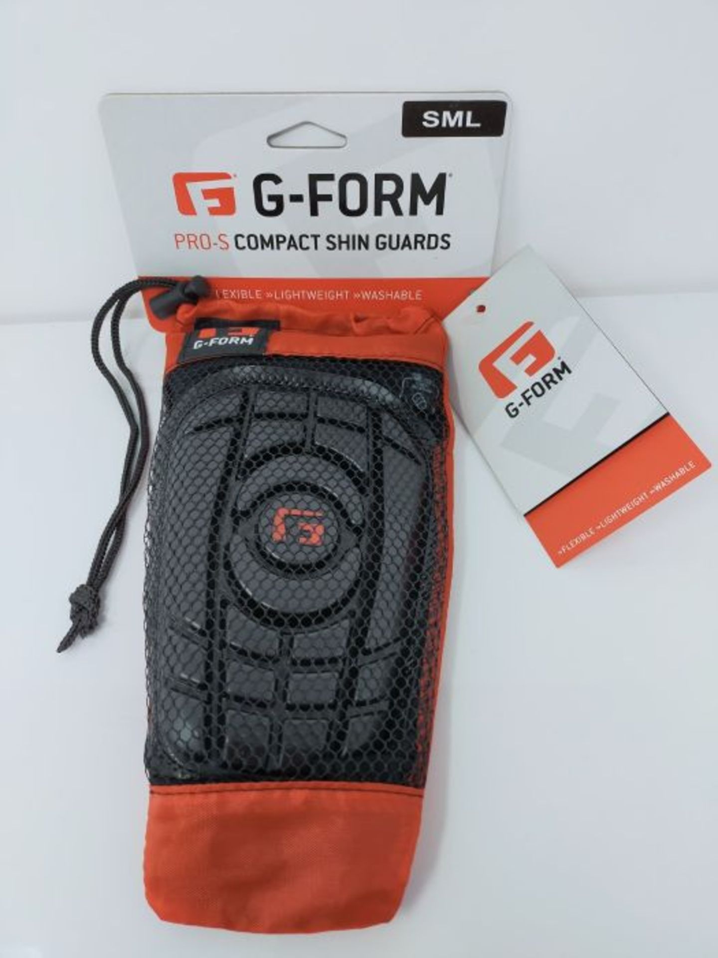G-Form Men's Pro-S Compact Shin Guards for Football Shin Pads, Kickboxing, Hockey Prov - Image 2 of 3
