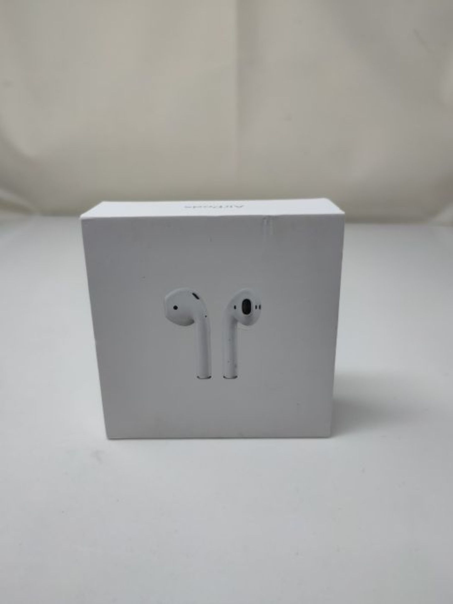 RRP £159.00 Apple AirPods with Charging Case (Wired) - Image 2 of 3