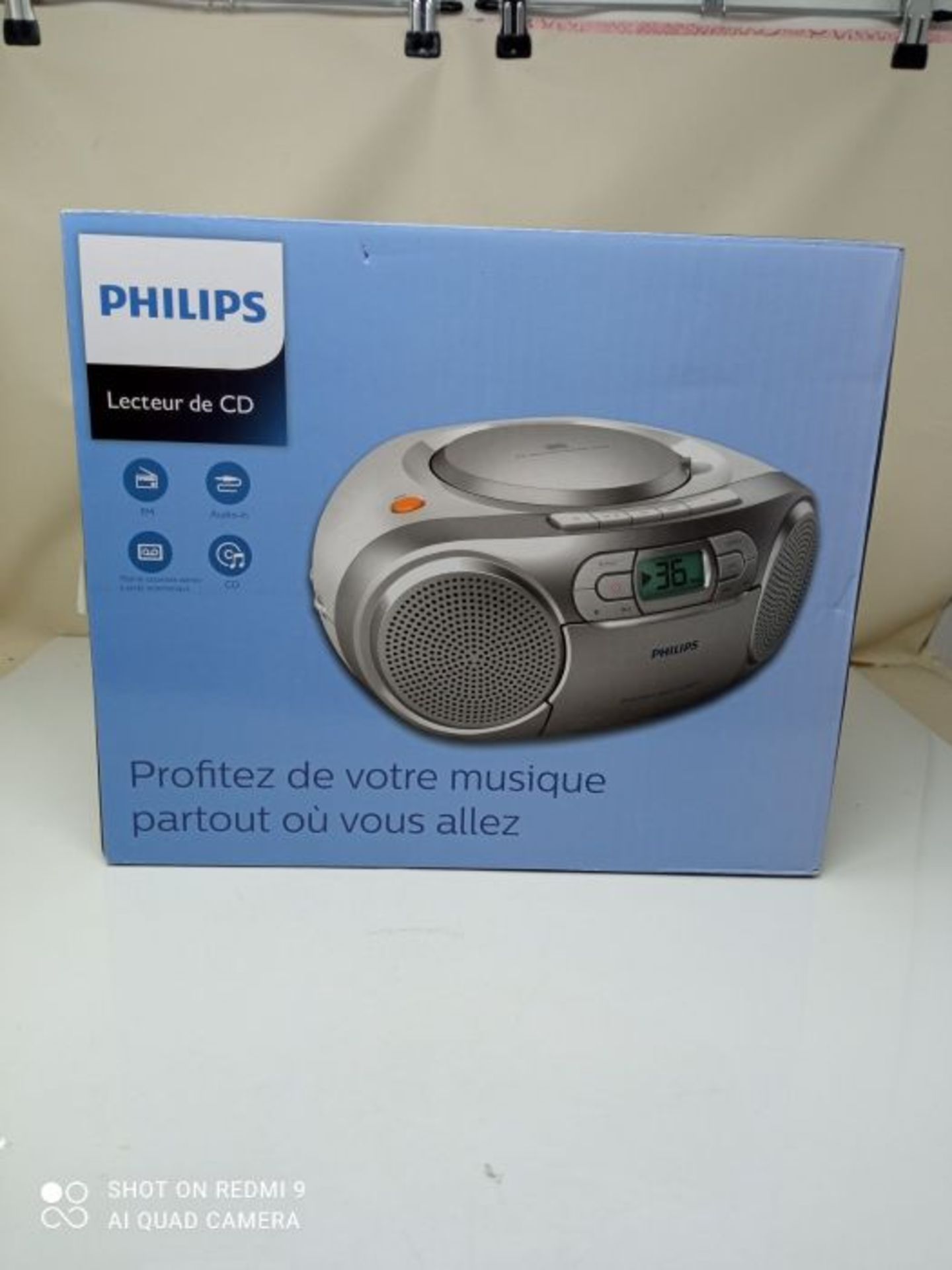 RRP £51.00 Philips AZ127/12 Portable Stereo (CD Player,) - Image 2 of 3