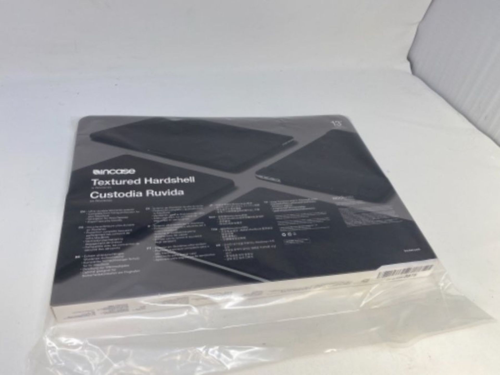 Incase Textured Hardshell in Woolenex for 13" MacBook Pro - Thunderbolt (USB-C) (Graph - Image 2 of 2