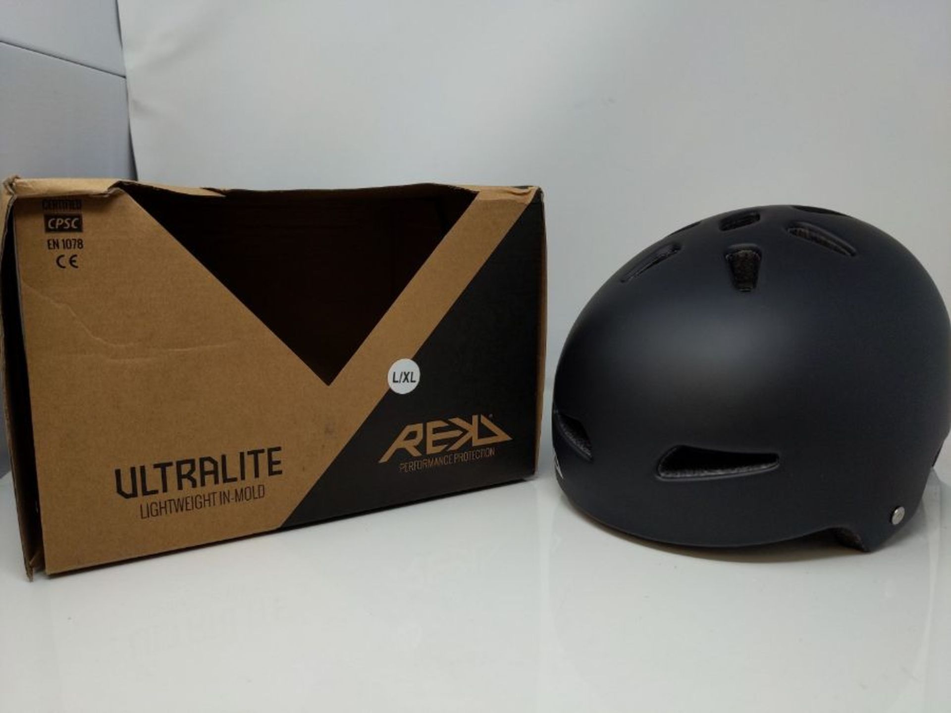 RRP £60.00 REKD Ultralite In-Mold Helmet Skateboard-Helm, Unisex, Erwachsene, Schwarz, 57-59 cm
