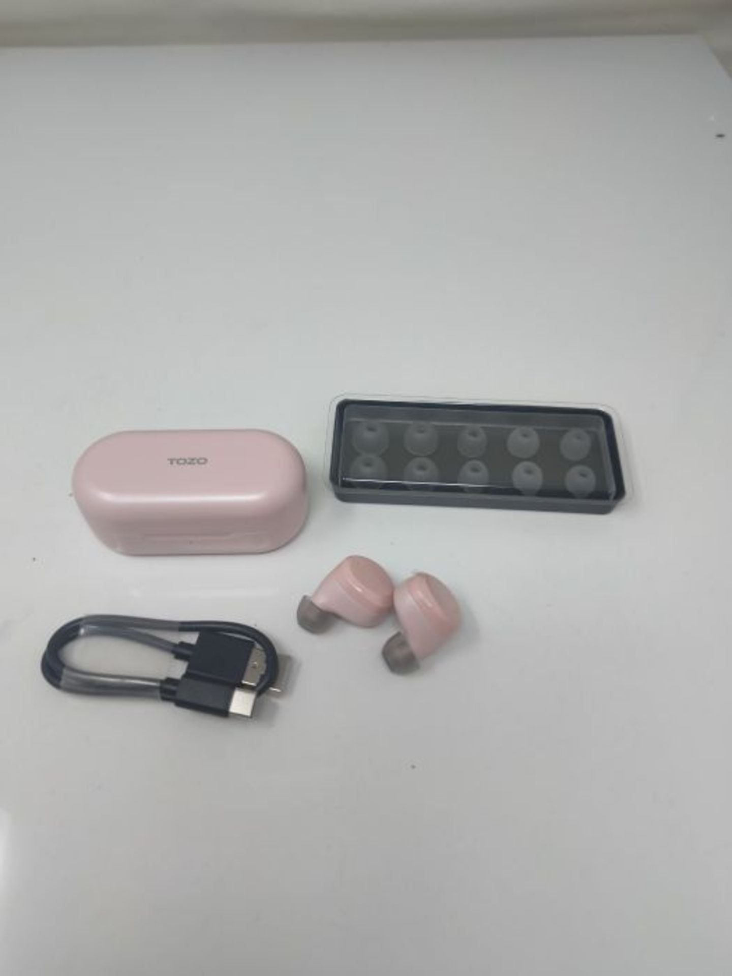 TOZO T12 Drahtlose Bluetooth KopfhÃ¶rer mit Touch-Steuerung und kabellos Ladekoffer - Image 3 of 3