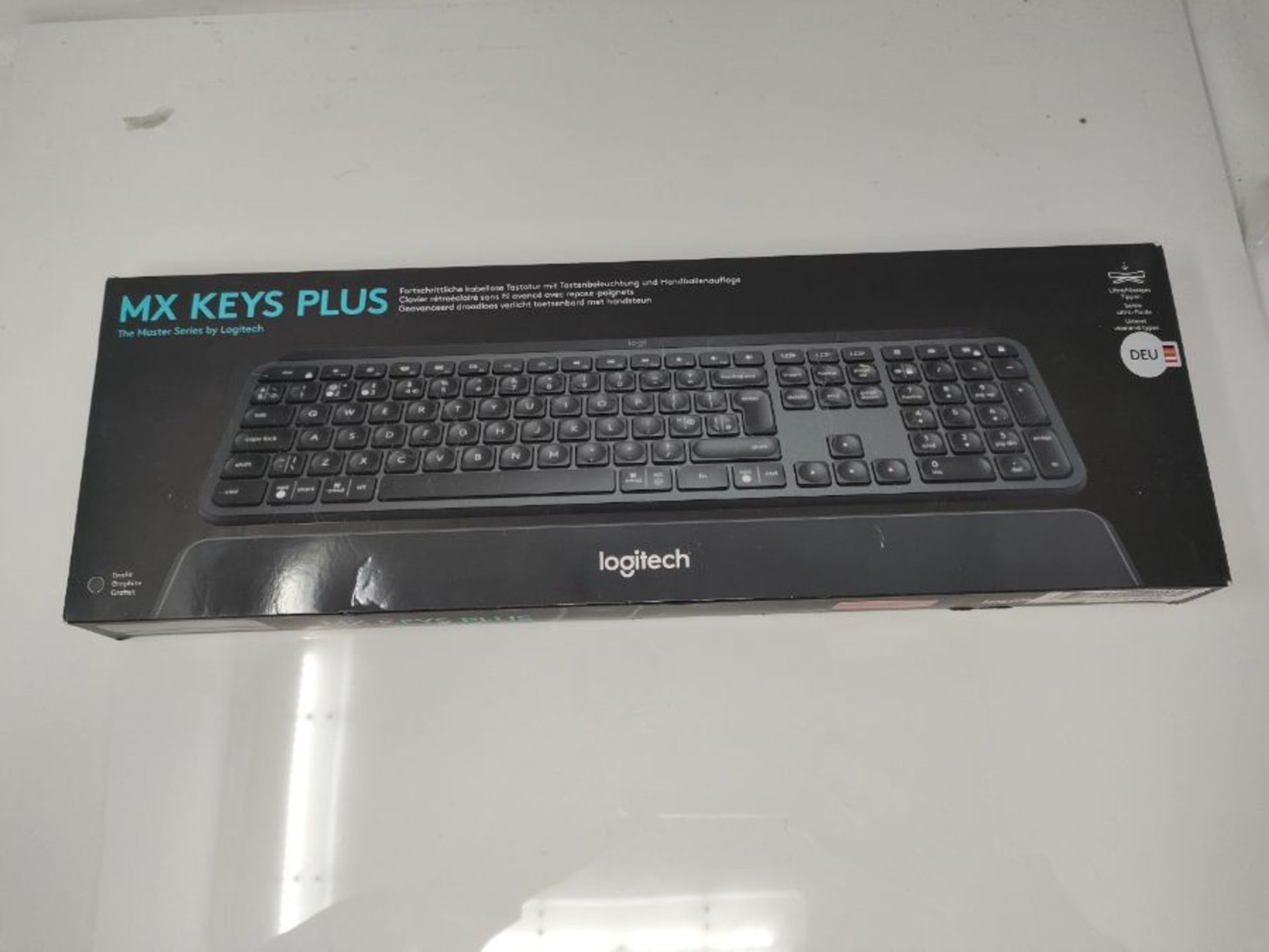 RRP £90.00 [CRACKED] Logitech MX Keys Plus kabellose beleuchtete Tastatur mit Handballenauflage, - Image 2 of 3