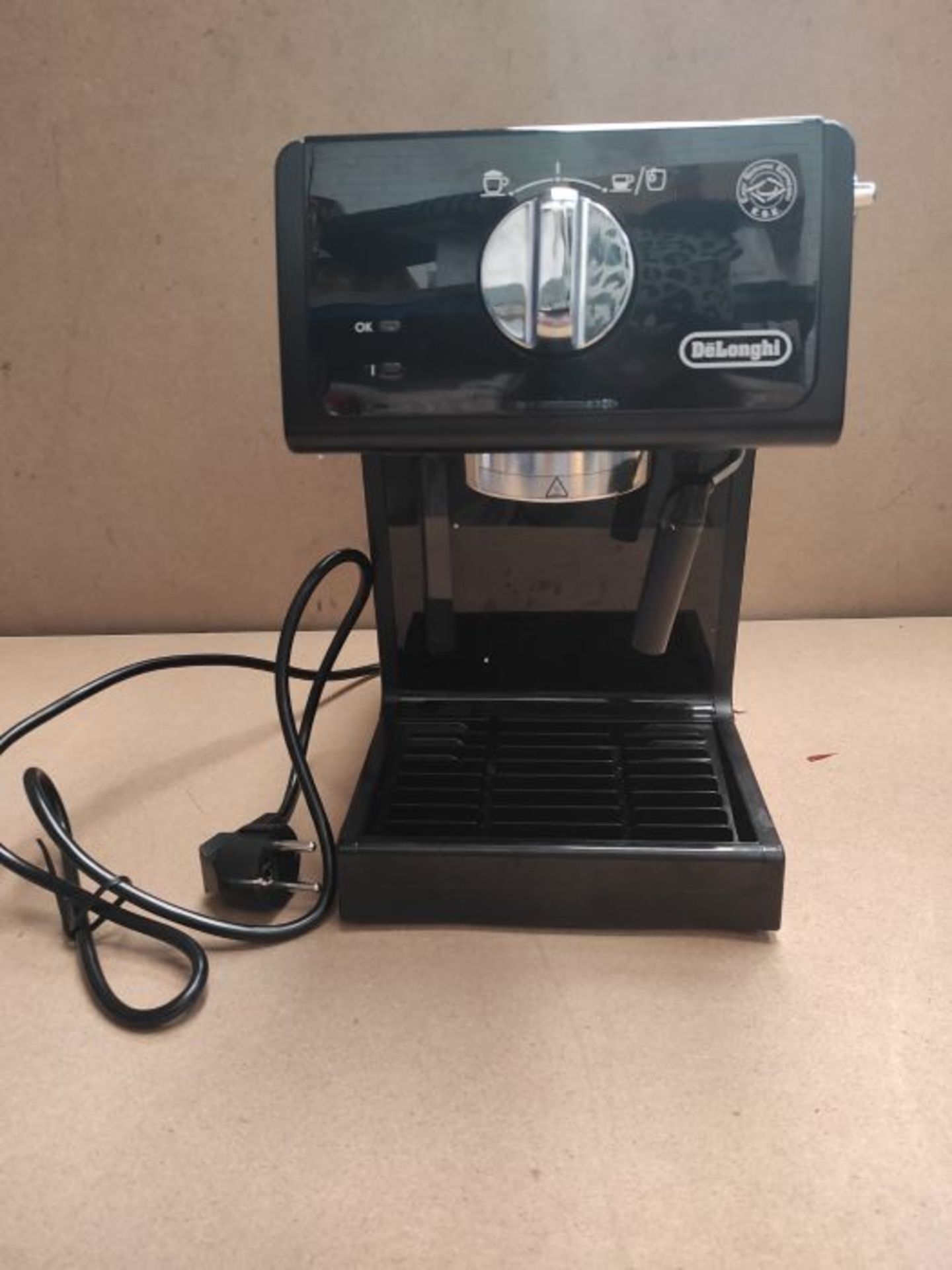 RRP £90.00 De'Longhi ECP31.21Traditional Barista Pump Espresso Machine, Coffee and Cappuccino Mak - Image 2 of 2