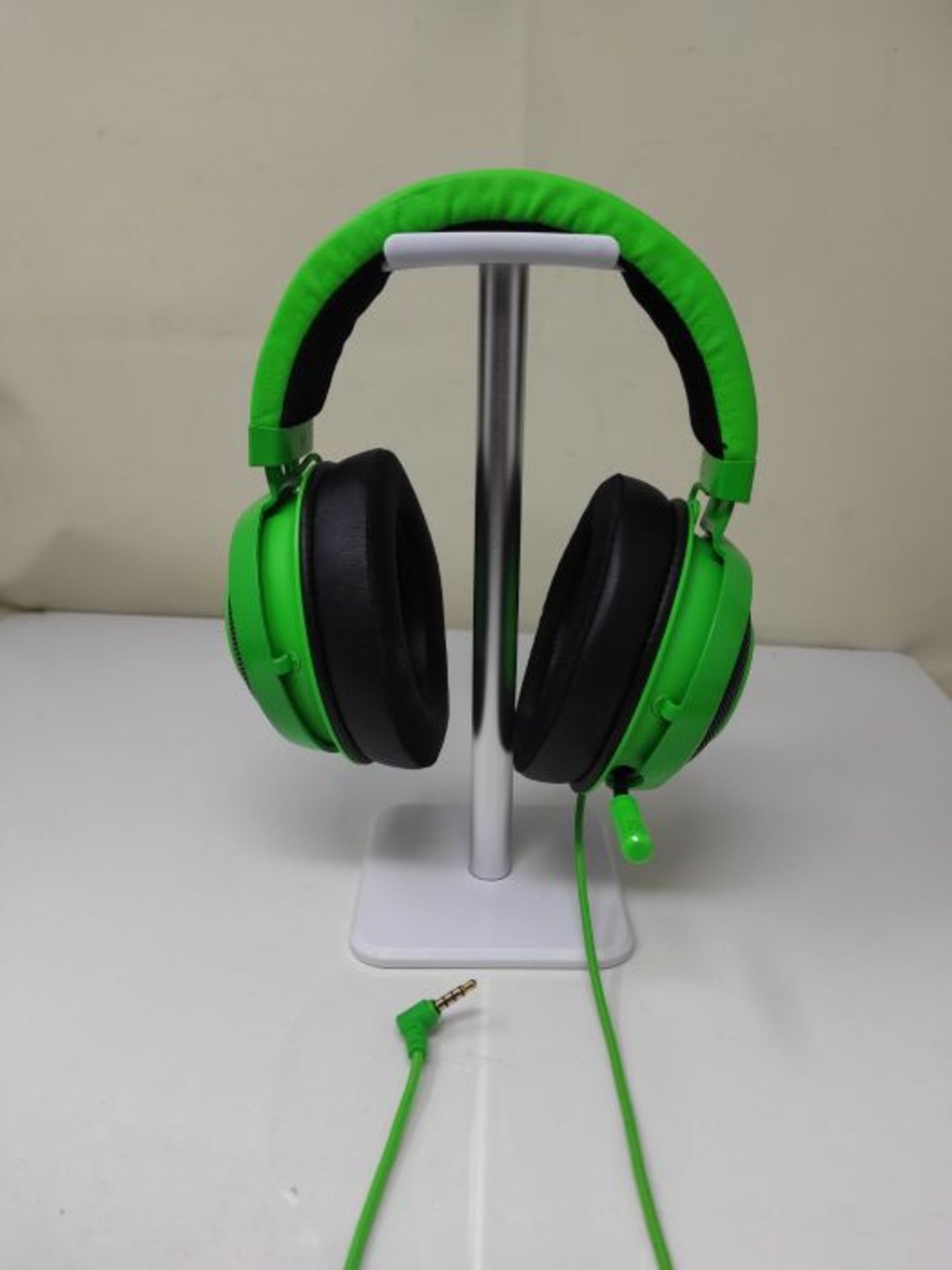 RRP £58.00 Razer Kraken - Cross-Platform Wired Gaming Headset (PC, PS4, Xbox One & Switch, 50mm D - Image 2 of 2