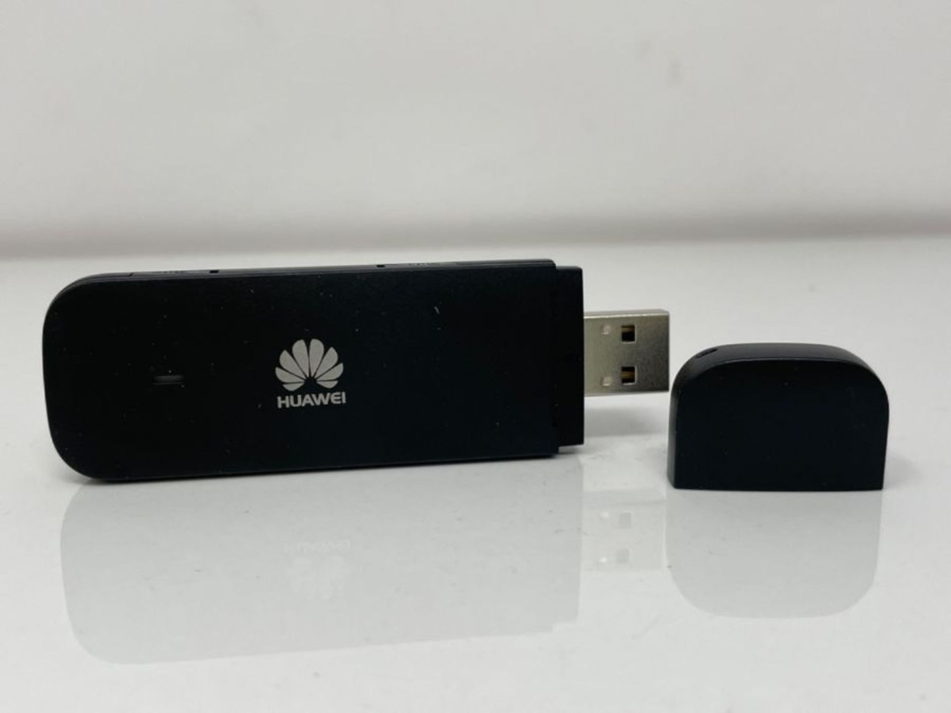 HUAWEI entsperrte LTE/4G 150 Mbps USB Dongle Schwarz - Image 3 of 3