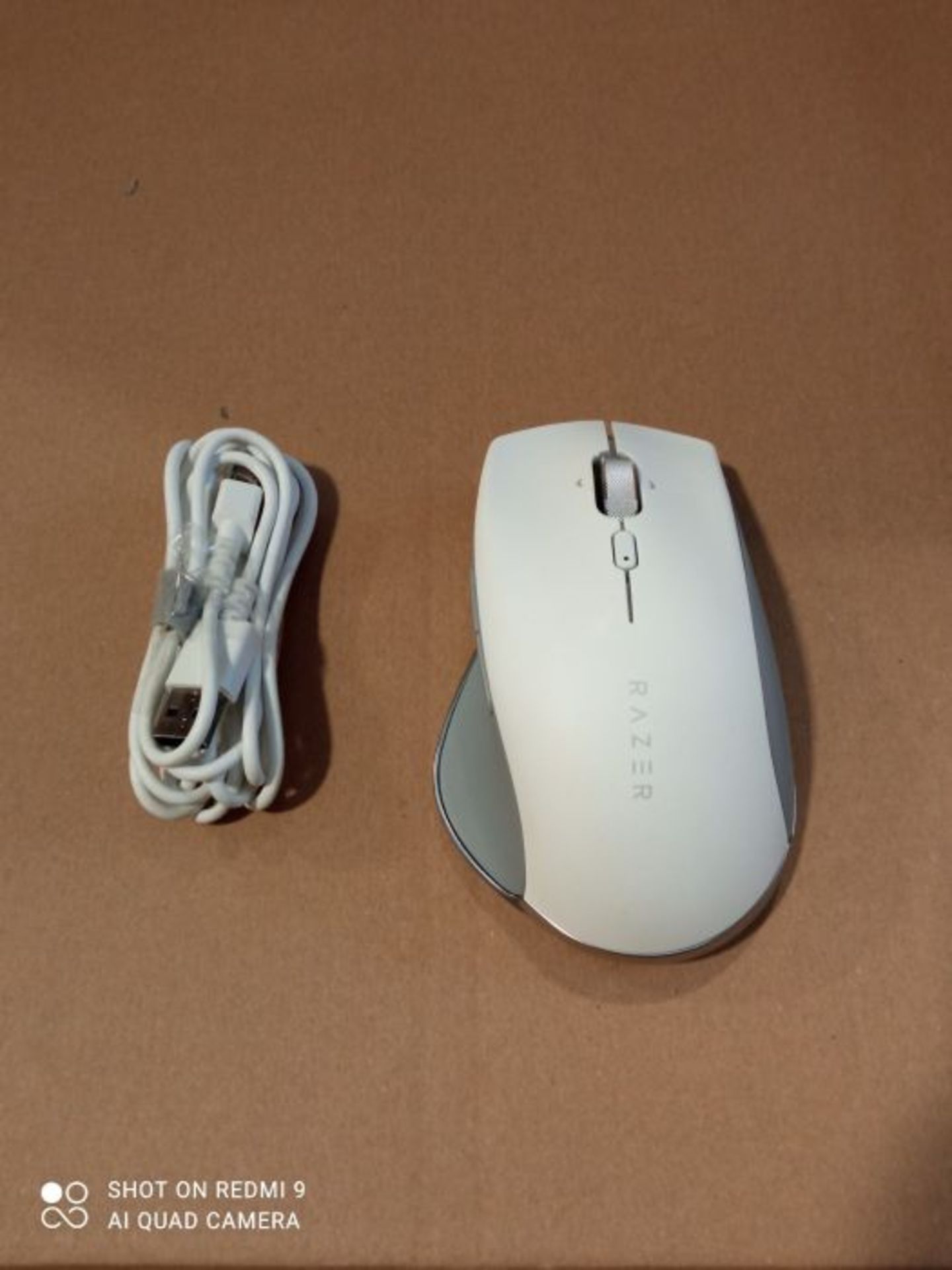 RRP £97.00 Razer Pro Click - Ergonomic Wireless Professional Mouse for Hightened Productivity (US - Image 2 of 2