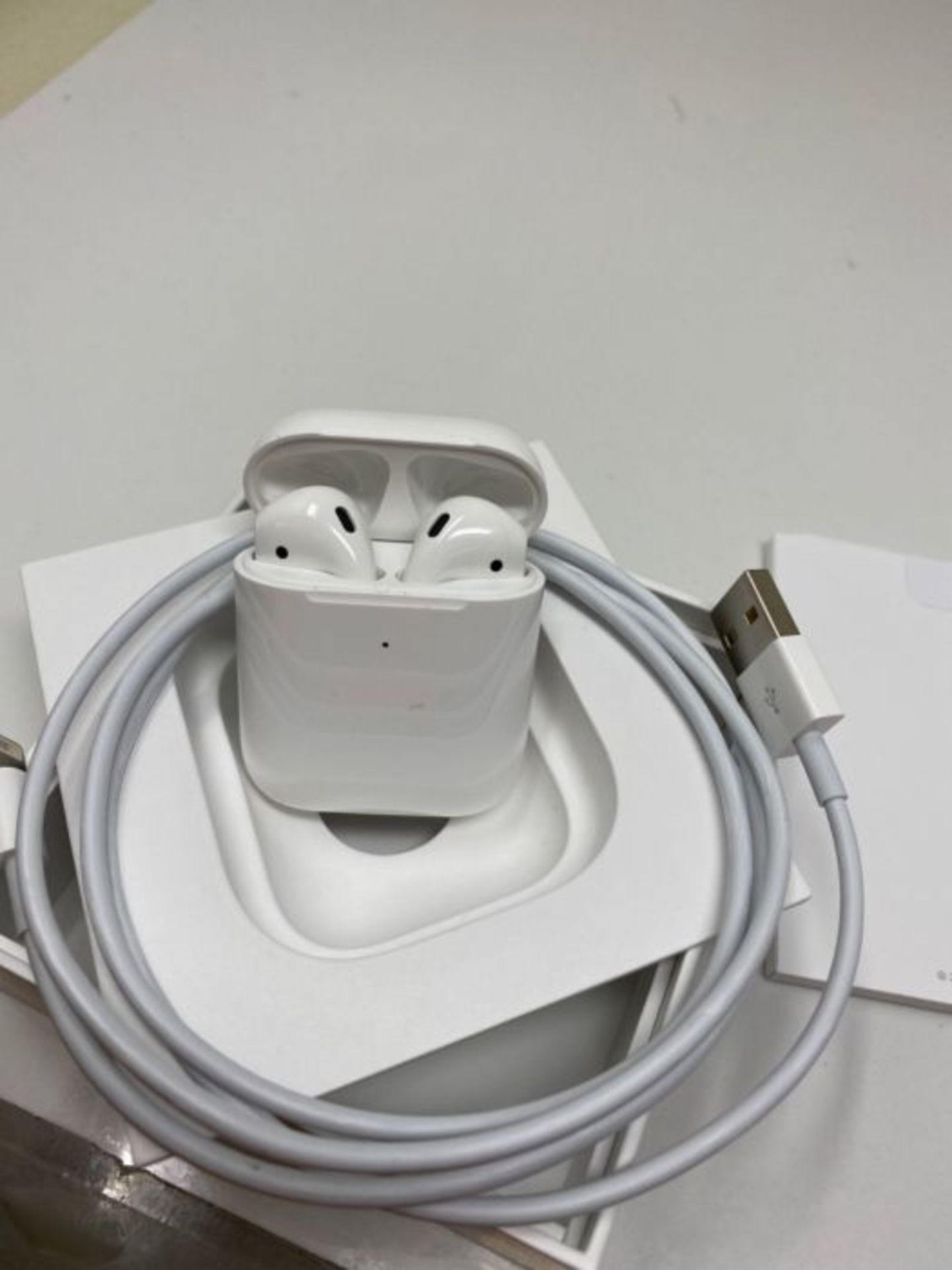 RRP £199.00 Apple AirPods with Wireless Charging Case - Image 3 of 3