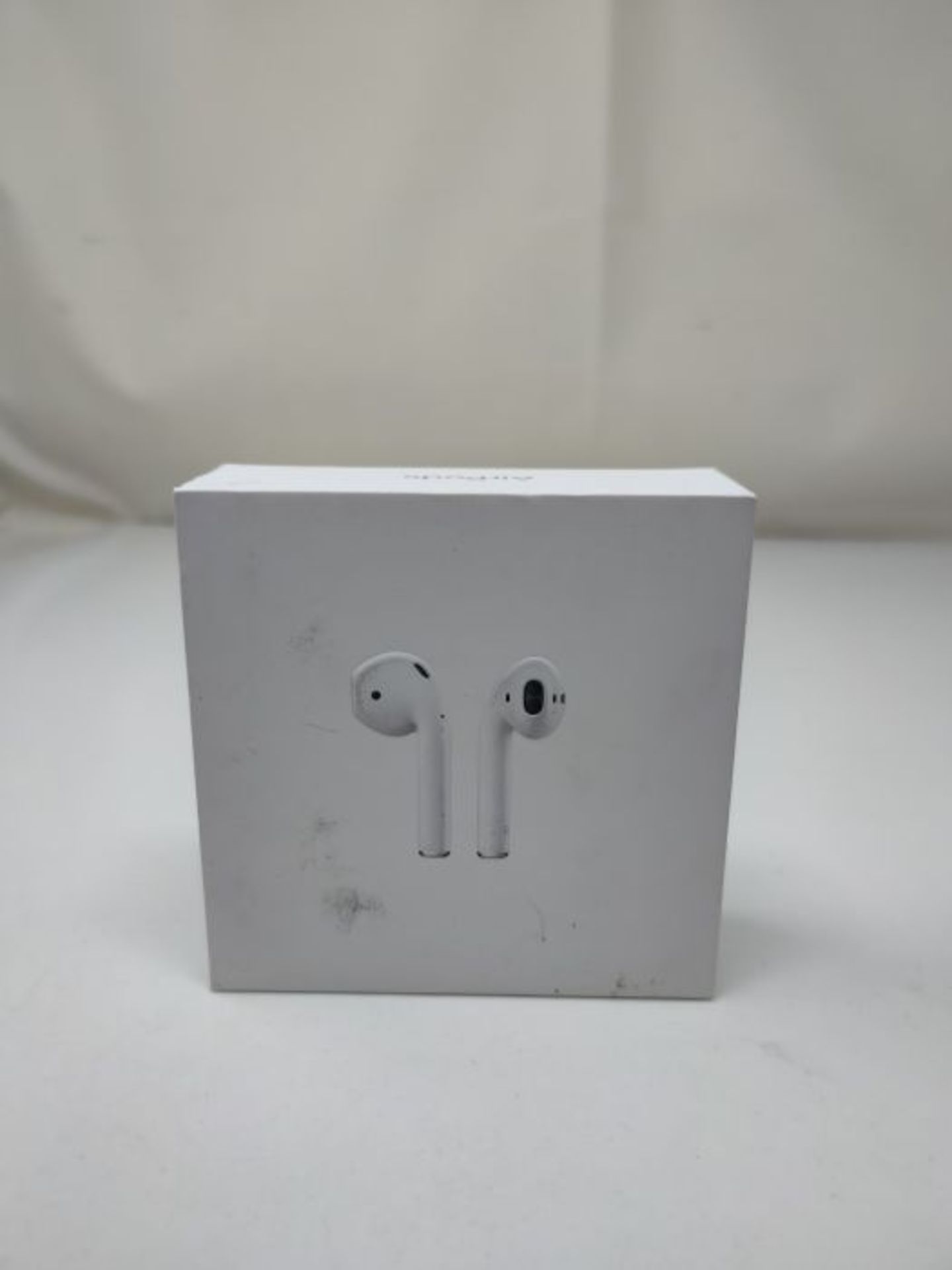 RRP £159.00 Apple AirPods with Charging Case (Wired) - Image 2 of 3