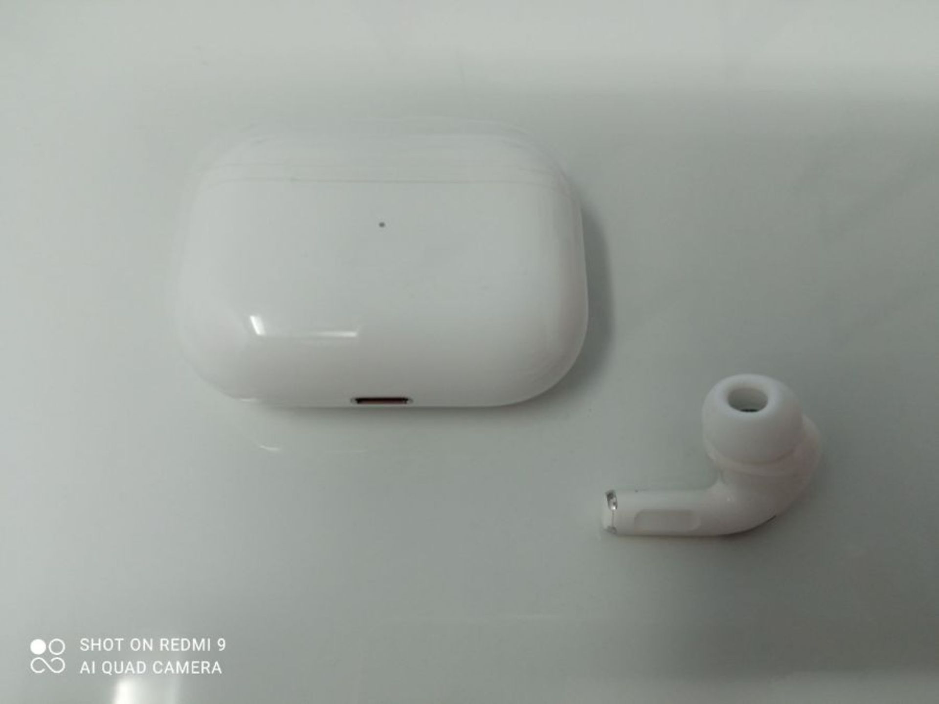 RRP ?208.00 [INCOMPLETE] Apple AirPods Pro - Image 3 of 3