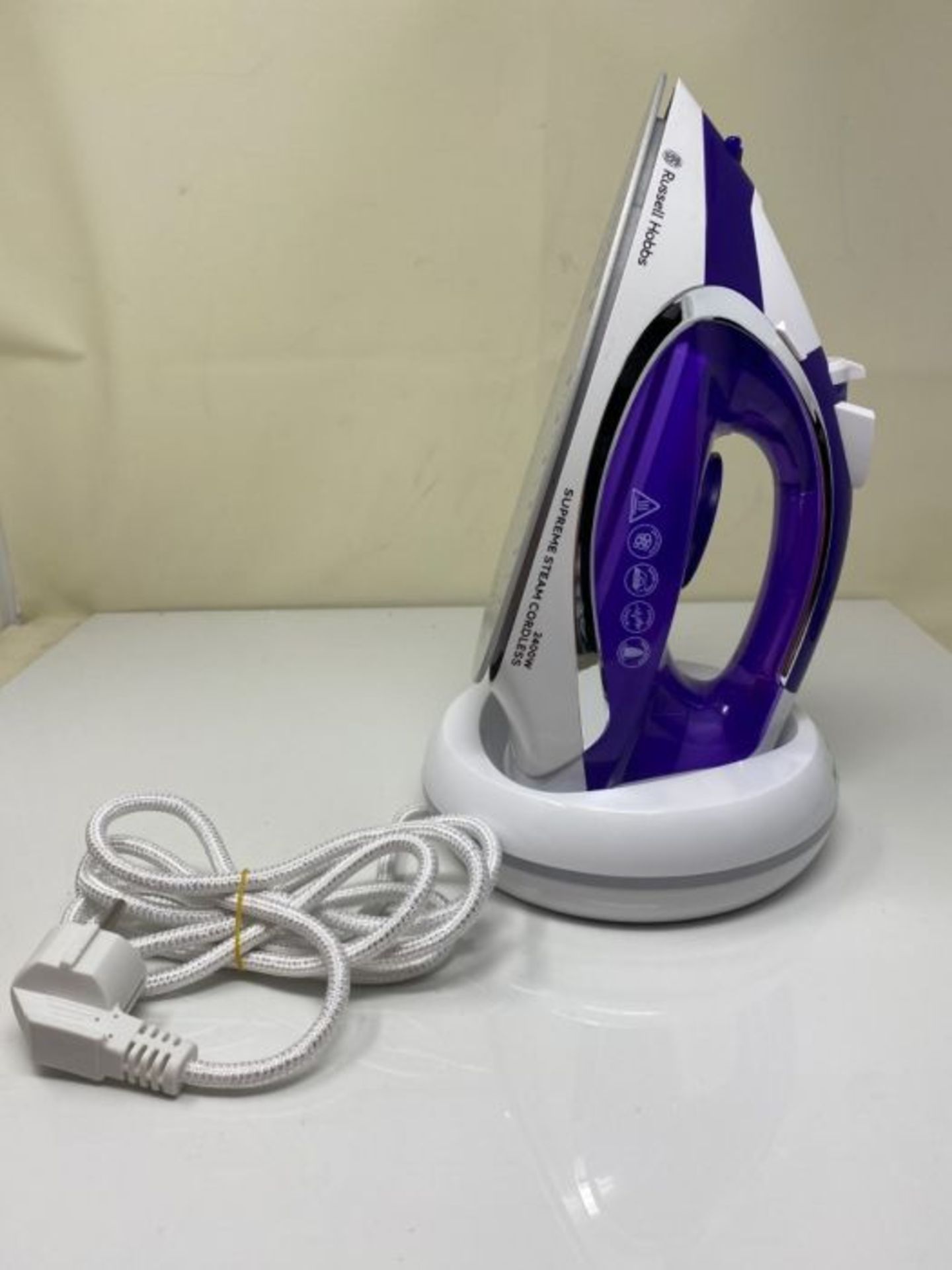 RRP £56.00 Russell Hobbs 23300-56 Steam Iron Supreme steam-23300-56, Blue, White - Image 3 of 3
