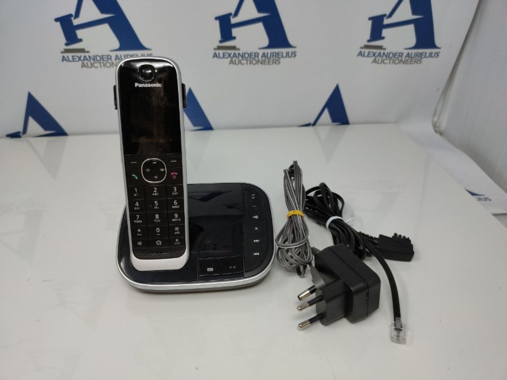 Panasonic KX-TGJ320 - telephones (DECT, Desk, Black, LCD, AAA, Polyphonic) - Image 3 of 3