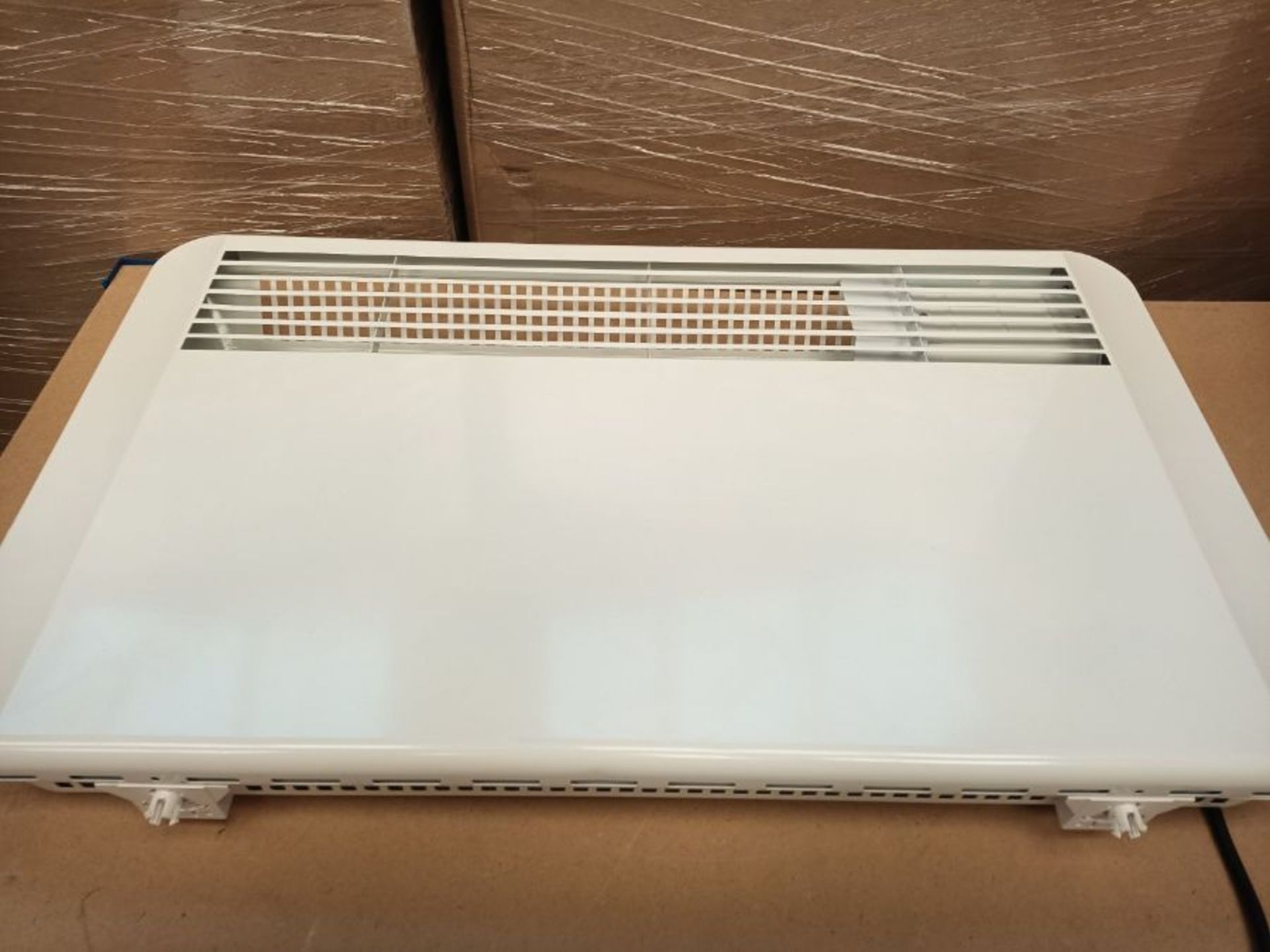 RRP £220.00 Challenge 2kw Panel Heater - White - Image 3 of 3