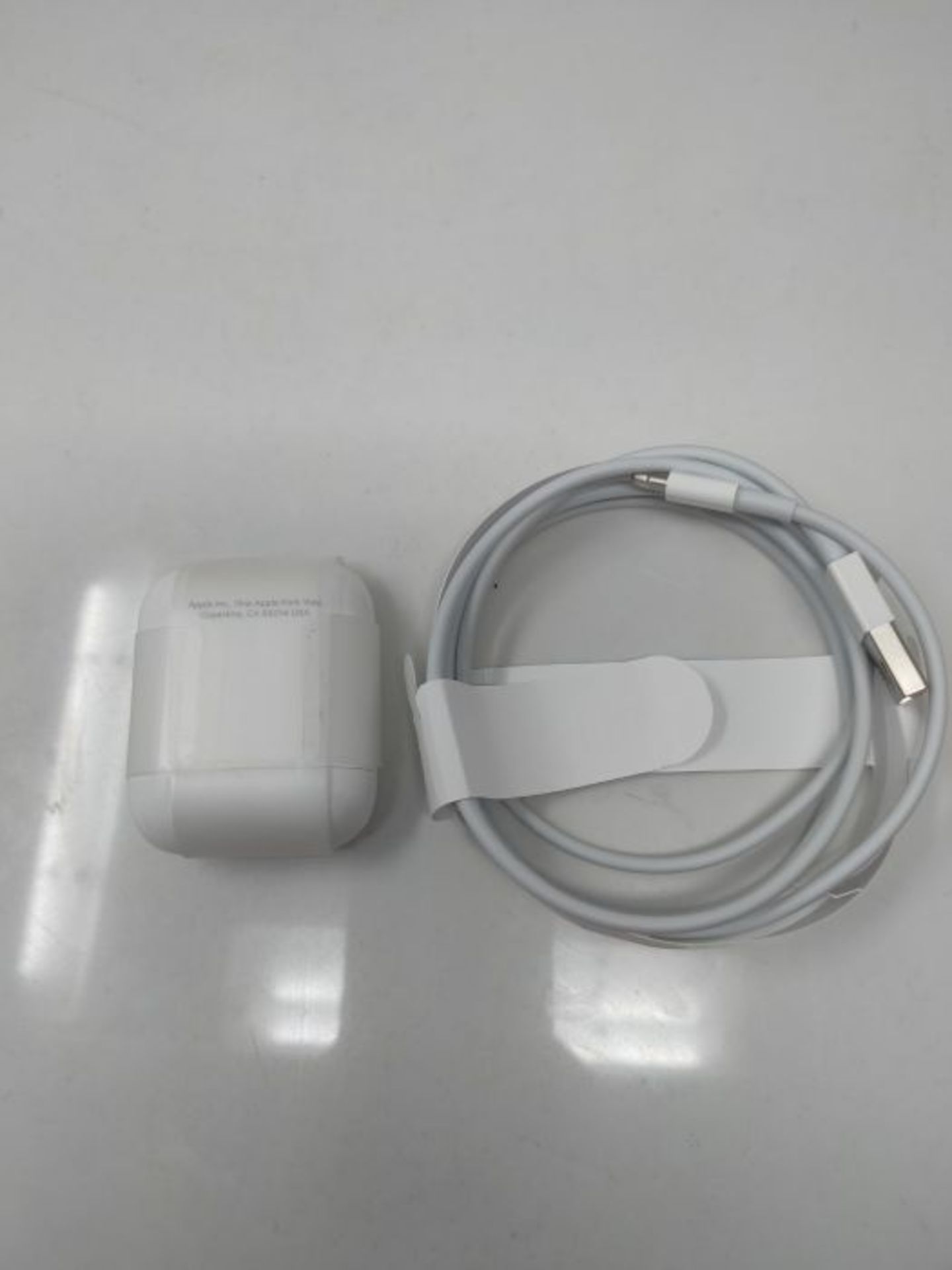 RRP £159.00 Apple AirPods with Charging Case (Wired) - Image 3 of 3