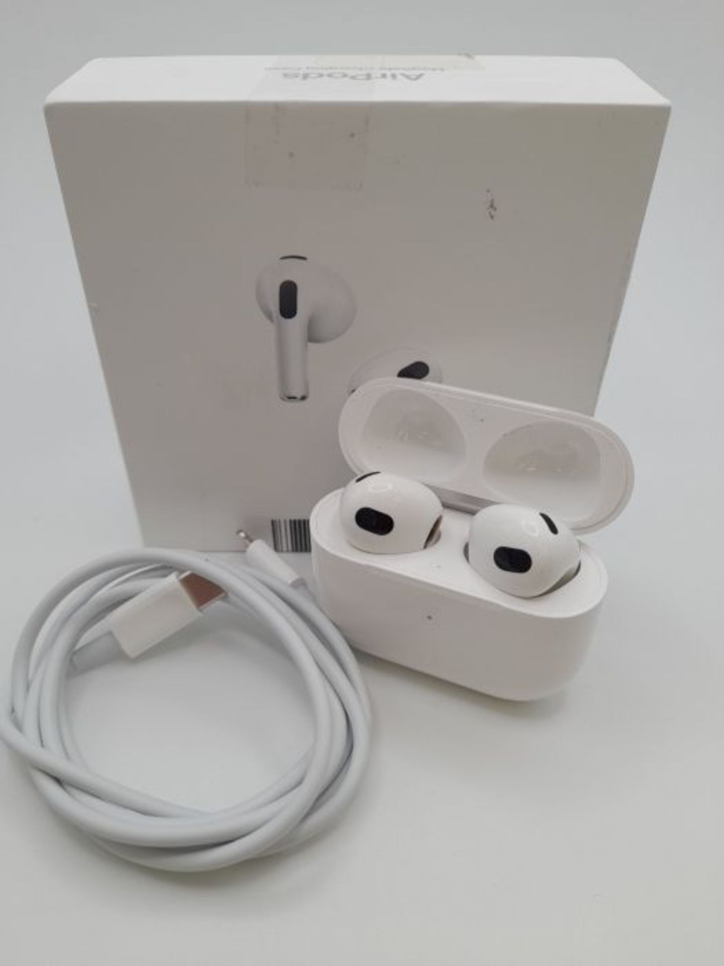 RRP £180.00 Nouveau AirPods (3áµ0 Â gÃ©nÃ©ration) - Image 2 of 3