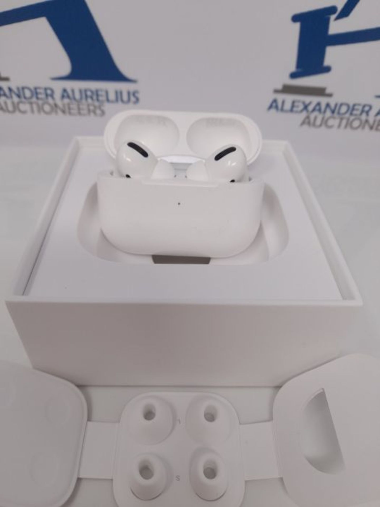 RRP £213.00 Apple AirPods Pro - Image 2 of 3