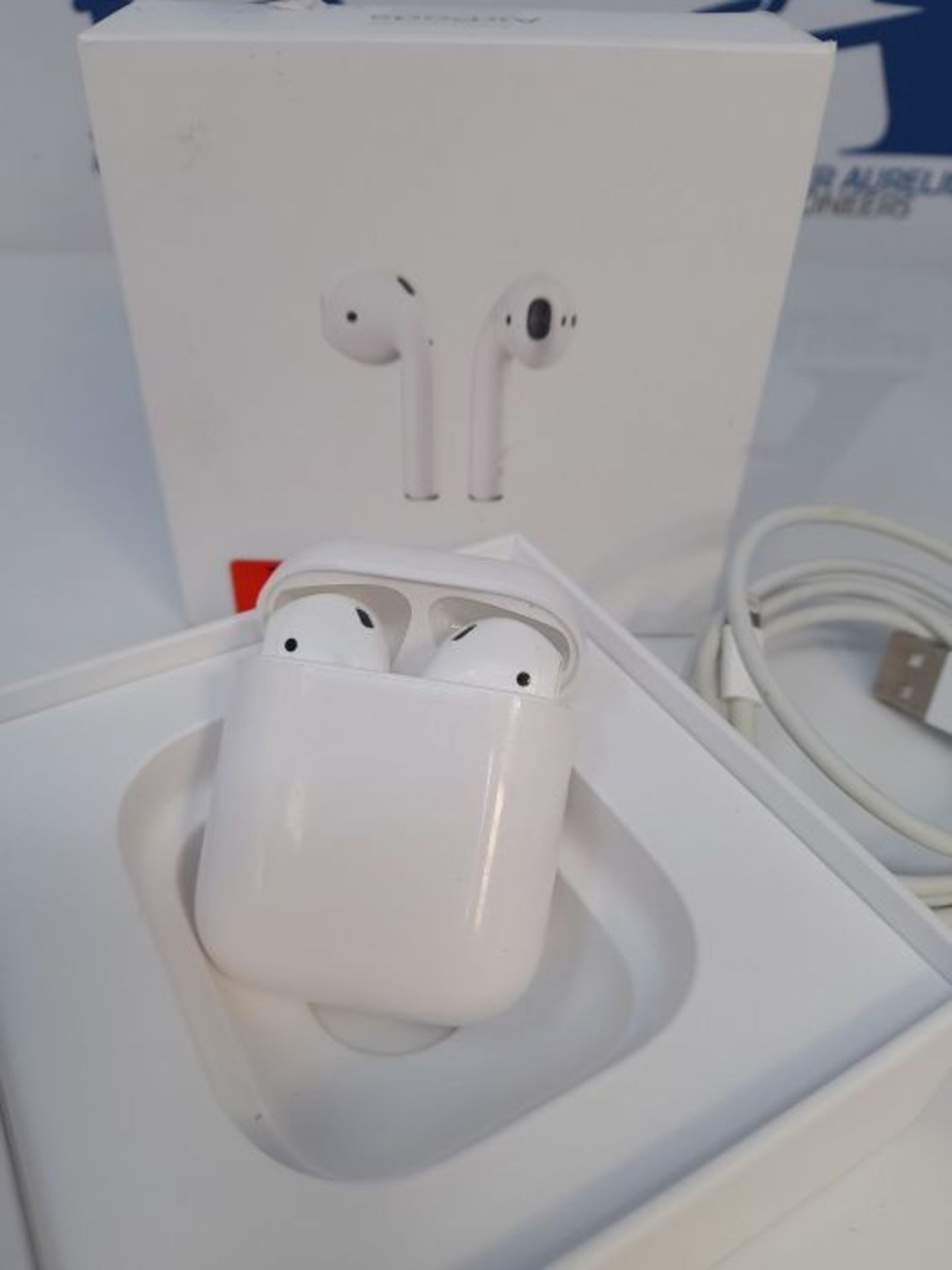 RRP £233.00 Apple AirPods con custodia di ricarica tramite cavo