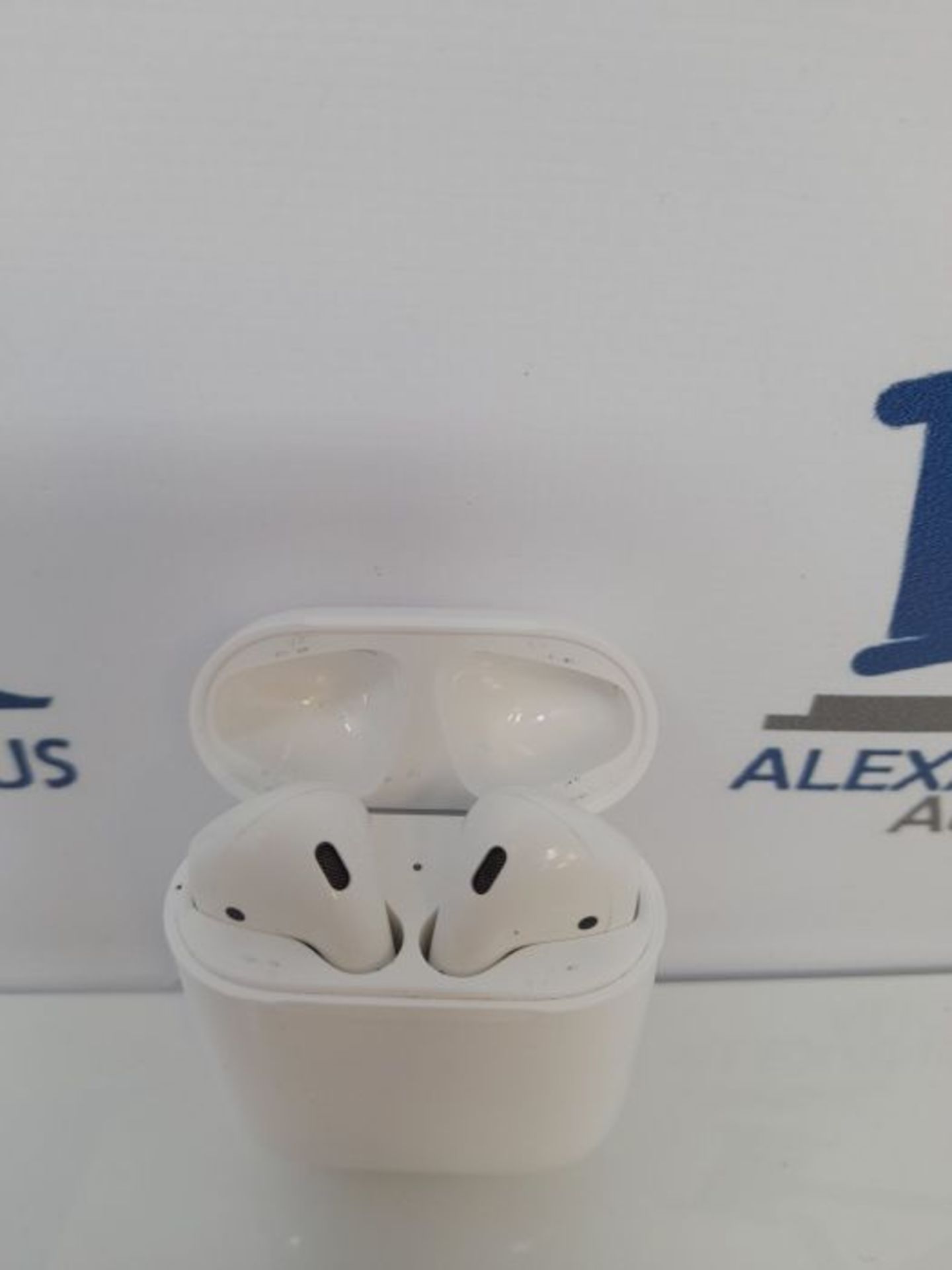 RRP £233.00 Apple AirPods con custodia di ricarica tramite cavo