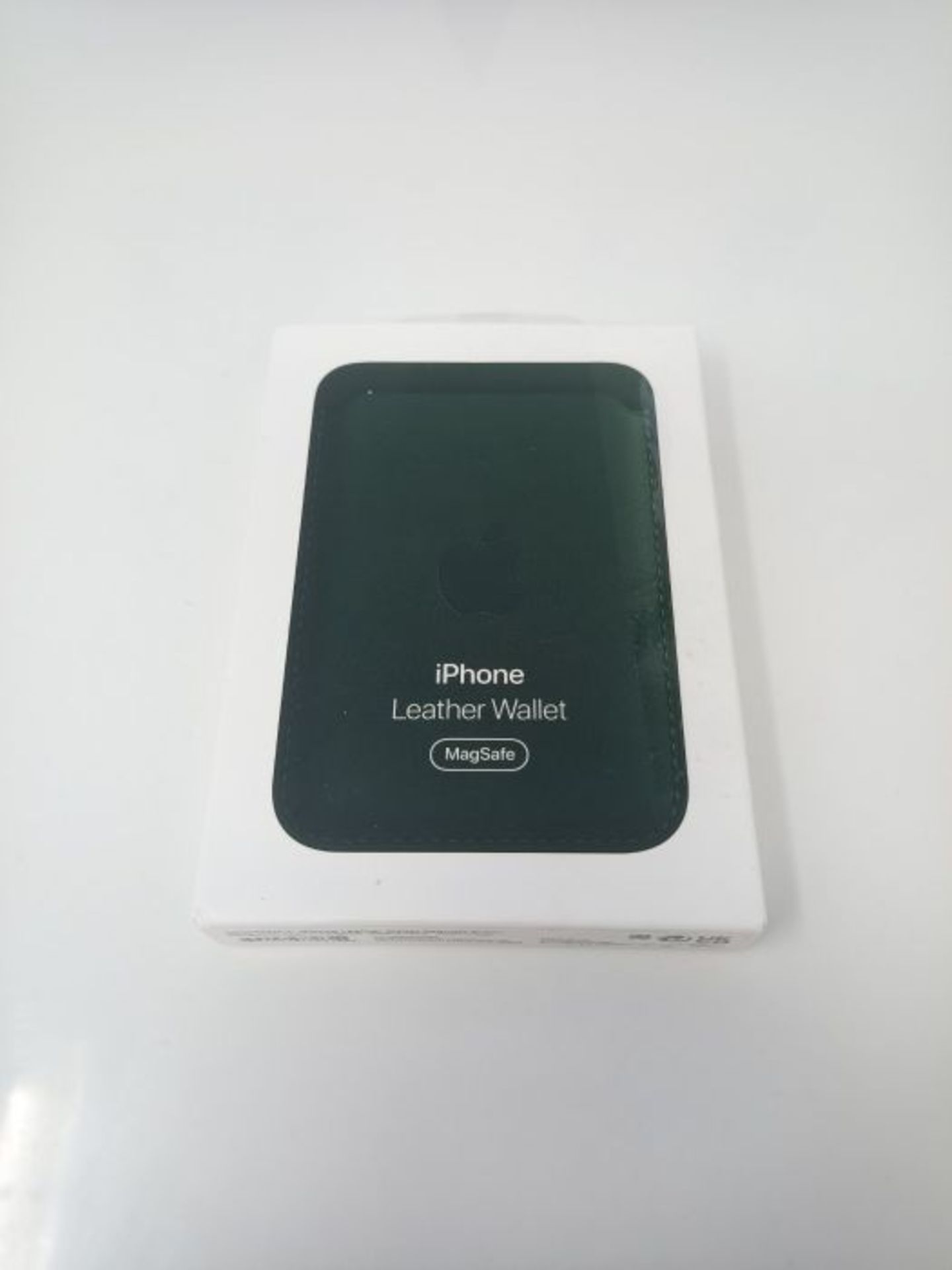Apple Leather Wallet with MagSafe (for iPhone) - Sequoia Green - Image 2 of 3