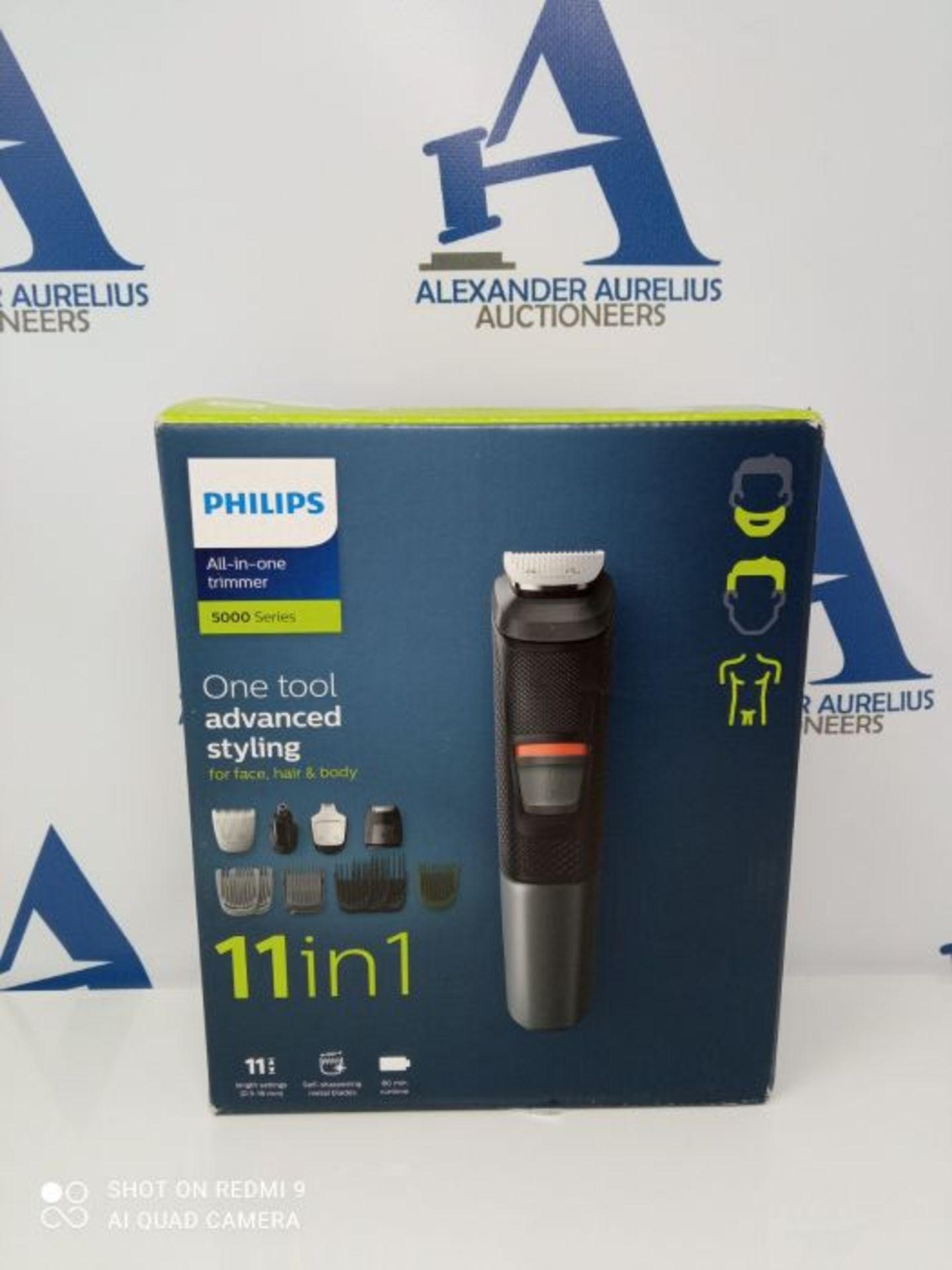 Philips Grooming Kit 5000 Series MG5730/15 Hair Clipper, Beard Trimmer, Body/Nose/Ears - Image 2 of 3