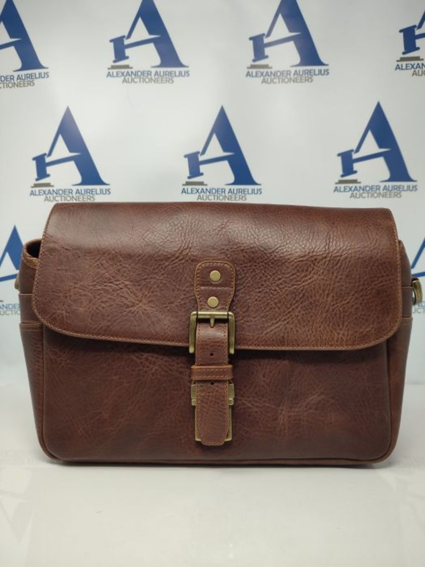 RRP £110.00 MegaGear MG1332 Torres Genuine Leather Camera Messenger Bag for Mirrorless, Instant an - Image 2 of 2