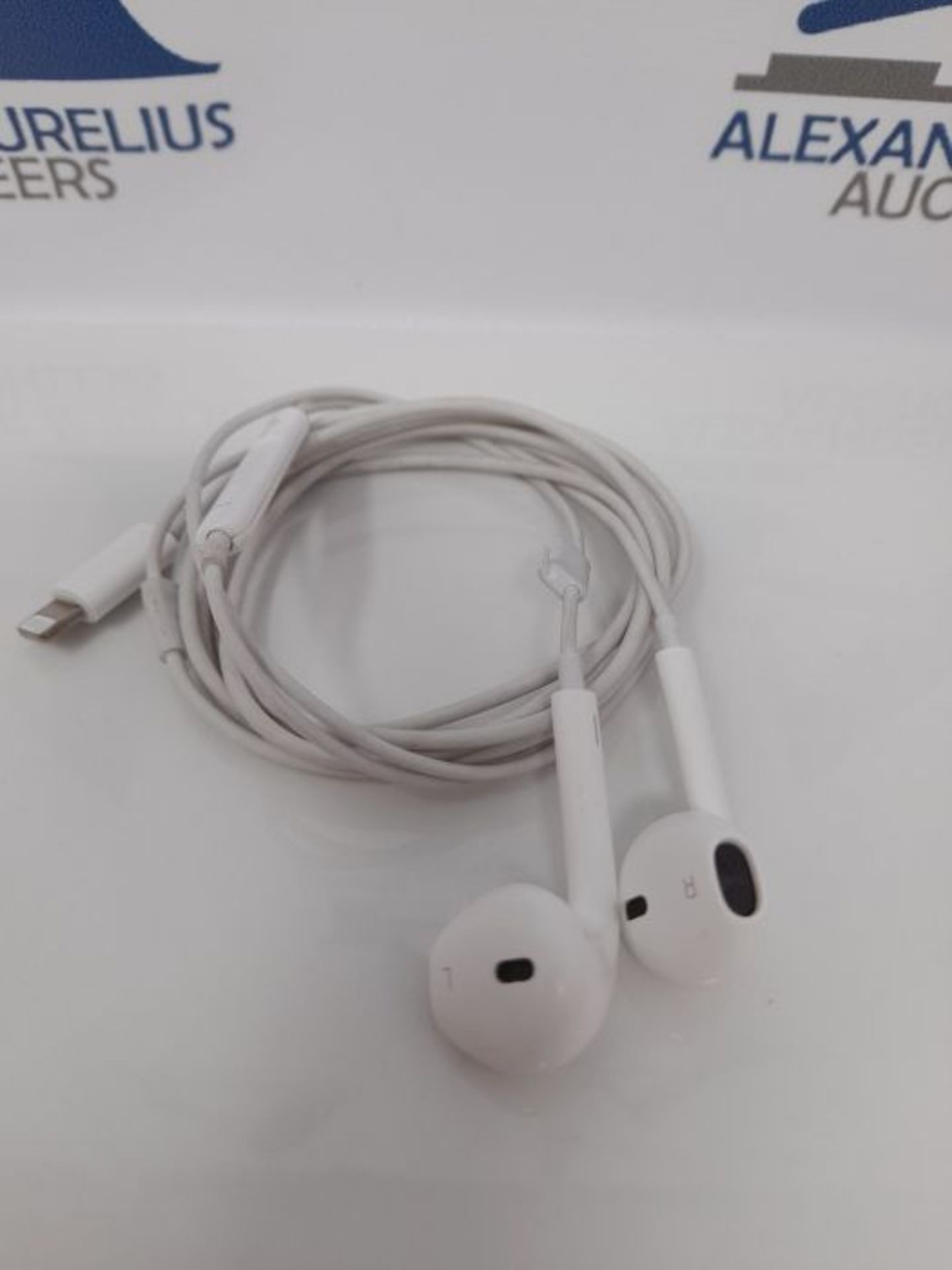Apple EarPods mit Lightning Anschluss - Image 2 of 3