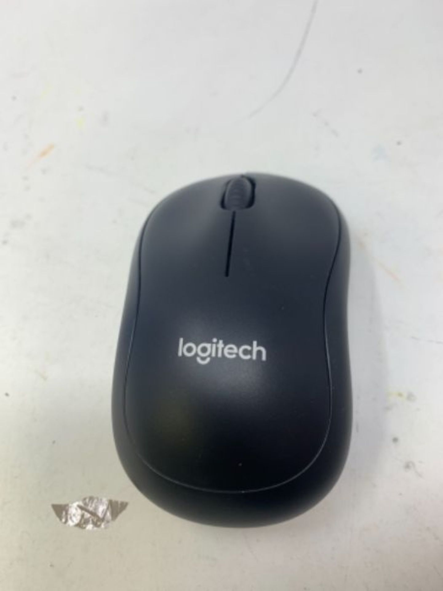 Logitech B220 Silent Wireless Mouse, 2.4GHz with Nano USB Receiver, 1000 DPI Optical T - Image 2 of 2