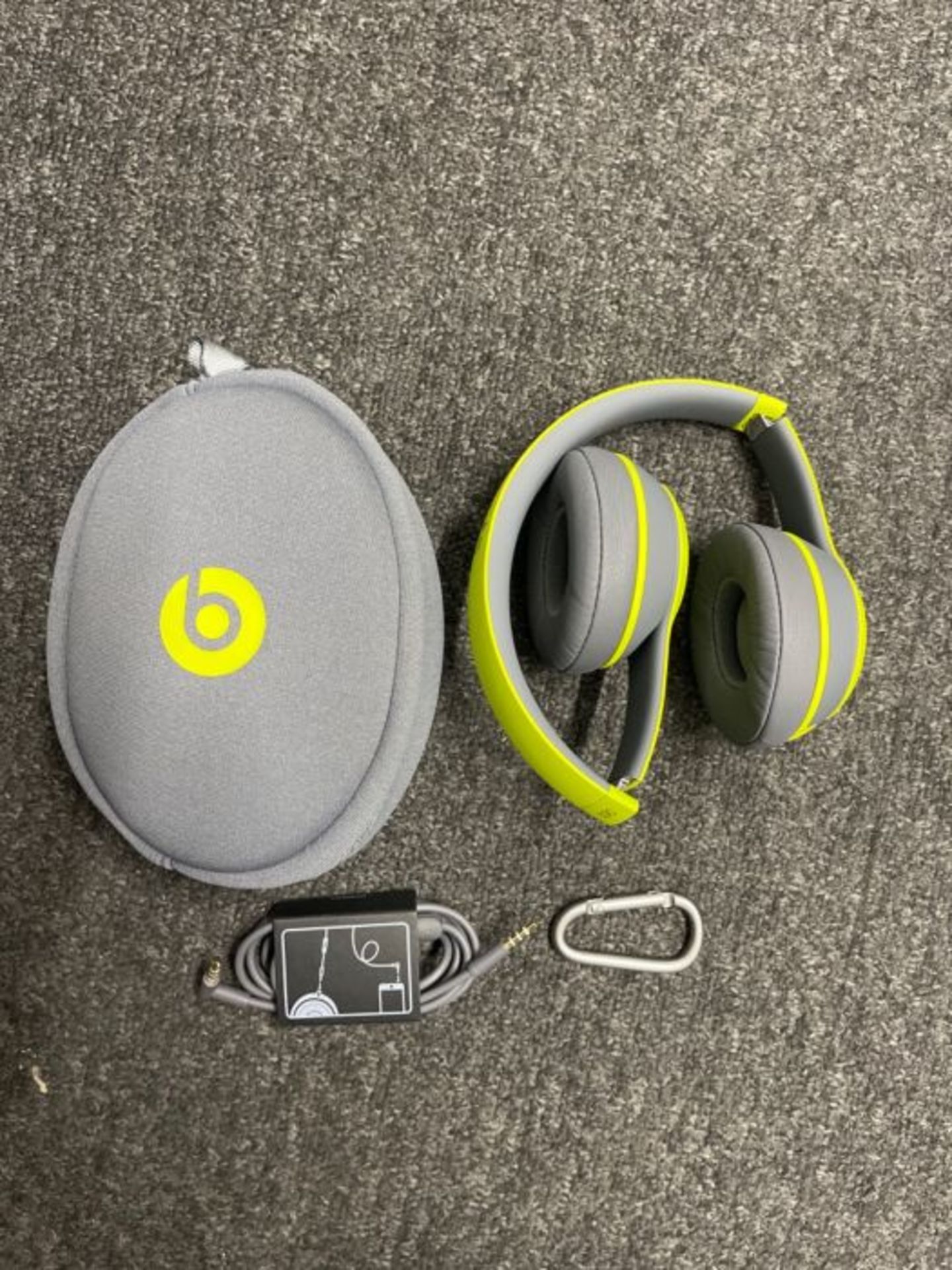 RRP £190.00 Beats by Dr. Dre Solo2 Wireless On-Ear Headphones, Active Collection - Yellow/Grey - Image 2 of 2