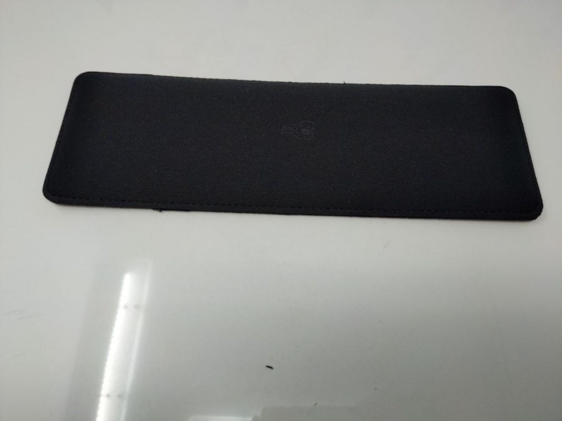 Glorious PC Gaming Race Stealth Keyboard Wrist Rest Slim - Compact, Nero - Image 2 of 2