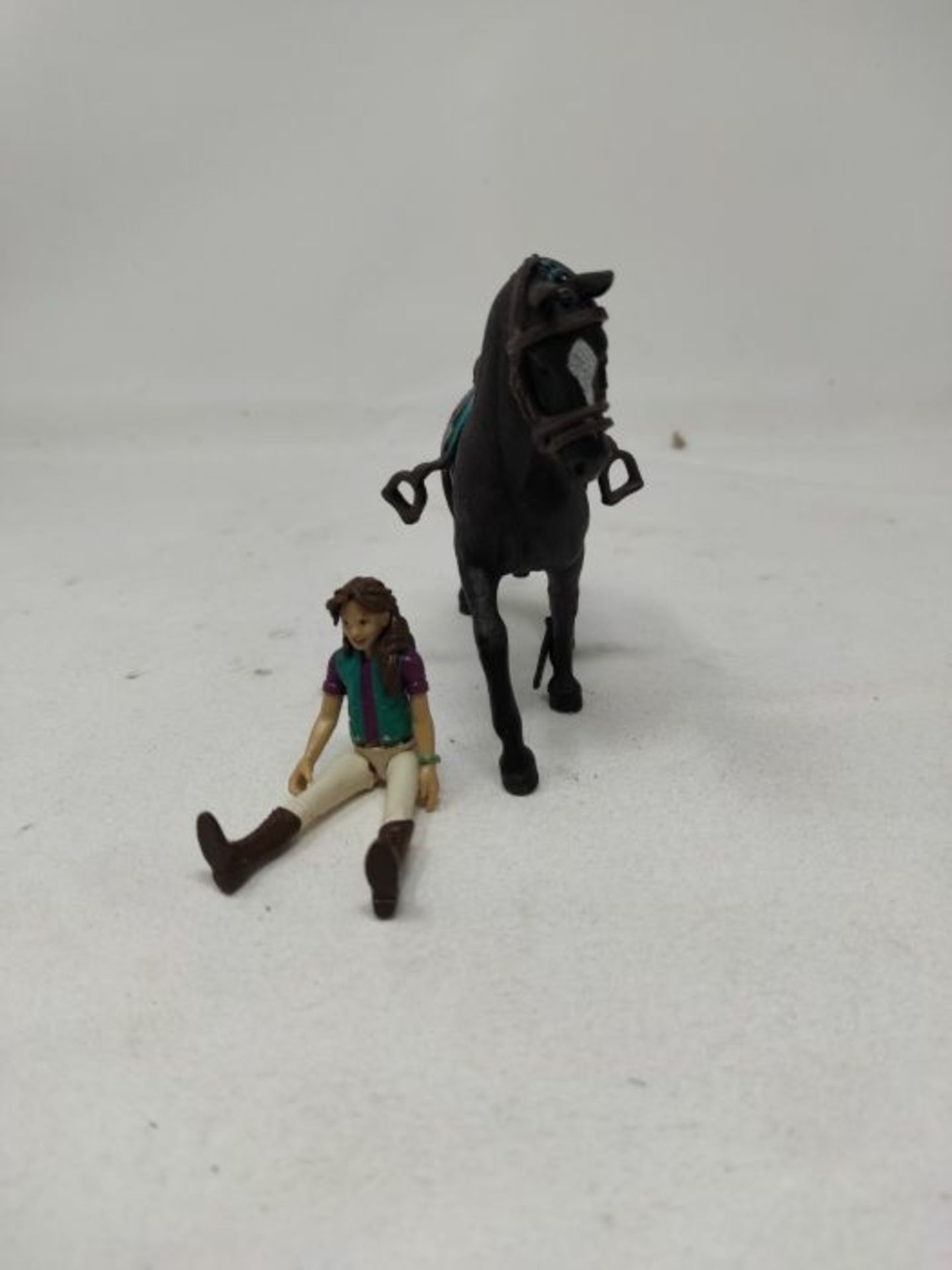 SCHLEICH ENT_552832 Horse Club Lisa and Storm Figure, Multi-Coloured - Image 2 of 2
