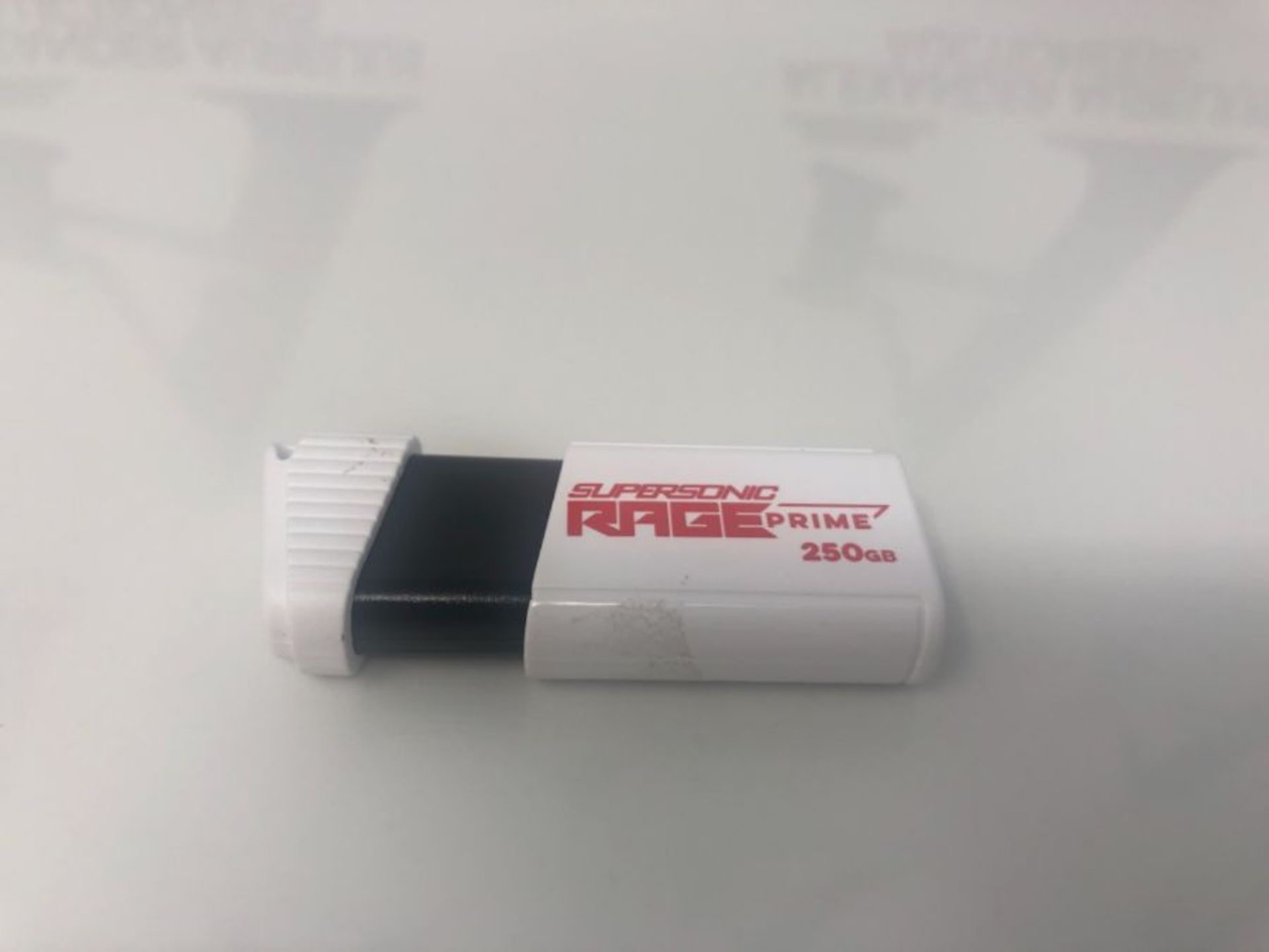 RRP £68.00 Patriot Supersonic Rage Prime 250GB USB 3.2 Gen 2 High-Performance Speicherstick - Image 2 of 3