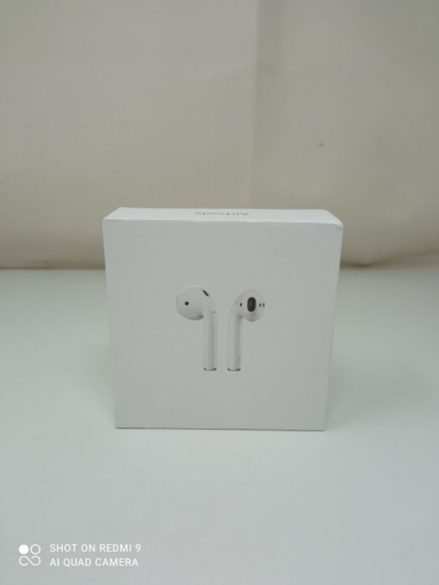 RRP £159.00 Apple AirPods with Charging Case (Wired) - Image 2 of 3