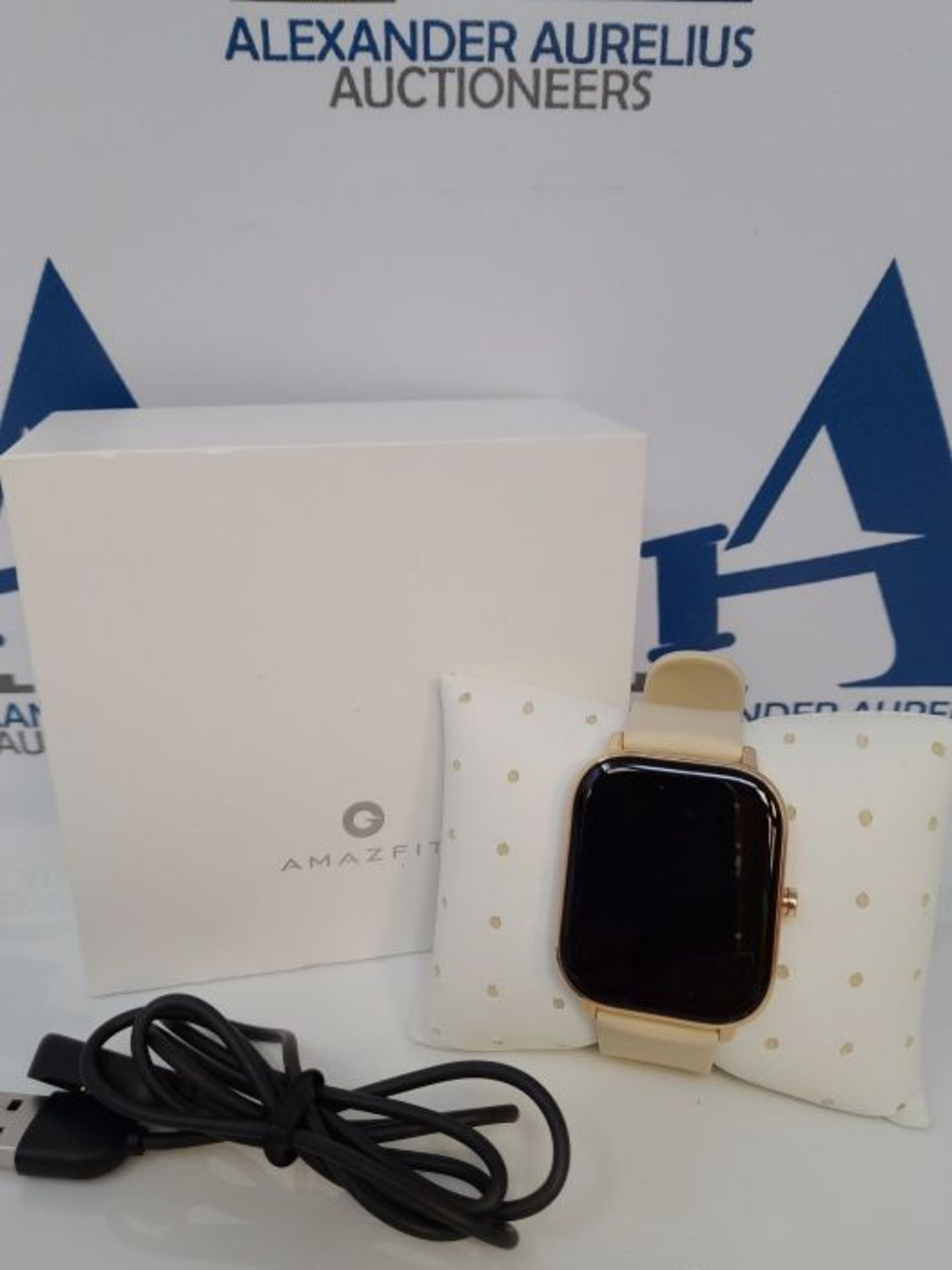 RRP £81.00 Amazfit GTS - Smartwatch Desert Gold - Image 2 of 3