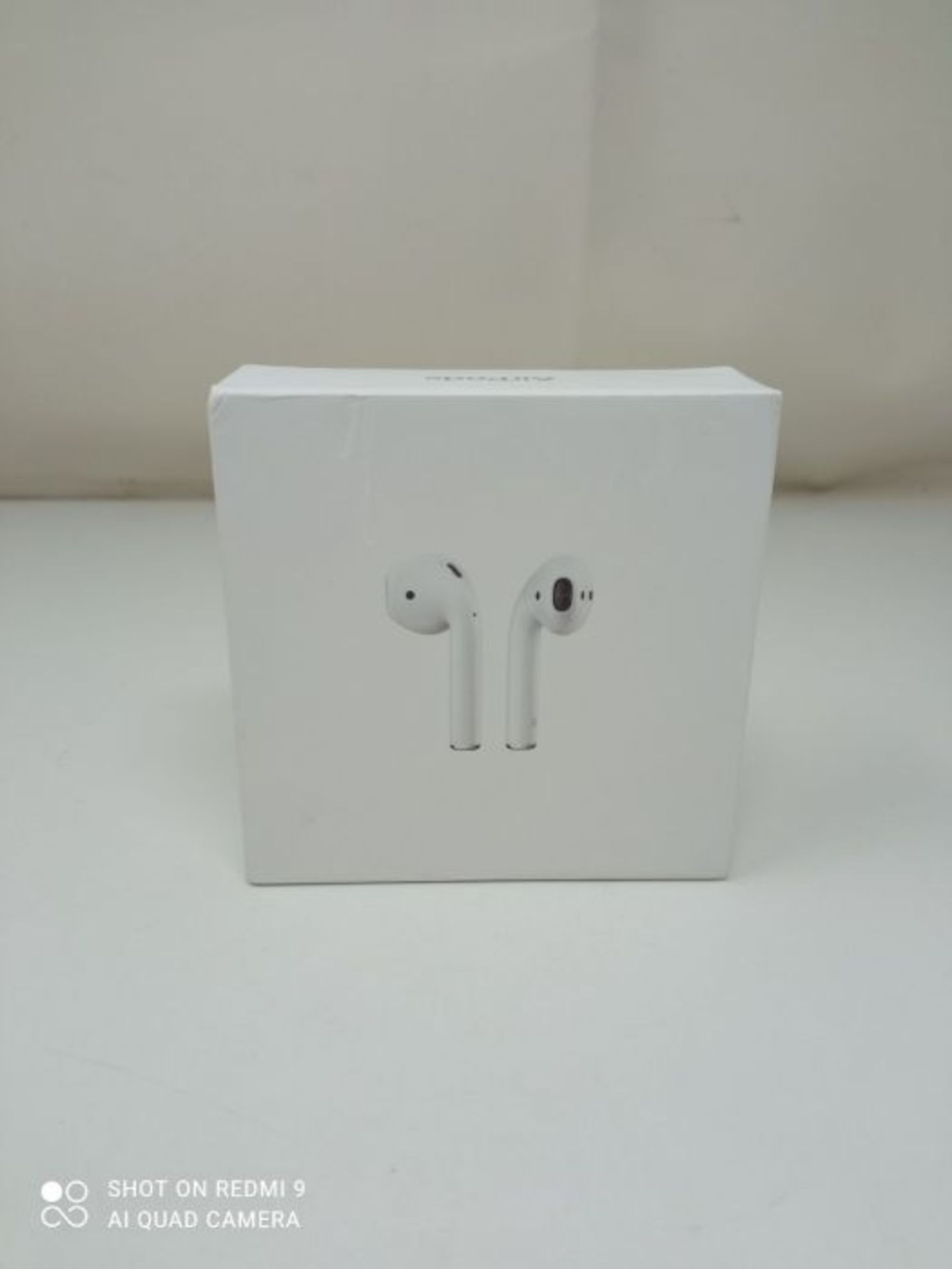 RRP £159.00 Apple AirPods with Charging Case (Wired) - Image 2 of 3