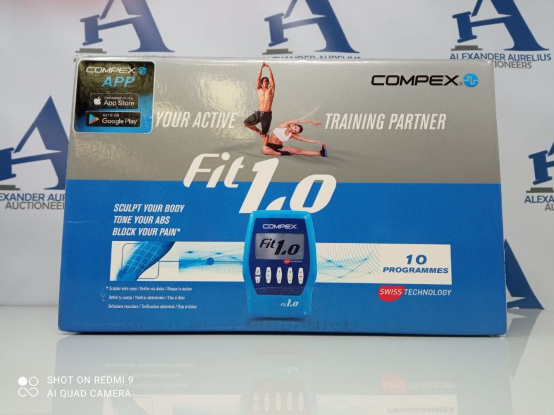 RRP £129.00 Compex FIT 1.0 Muscle Stimulation Device - Blue - Image 2 of 3