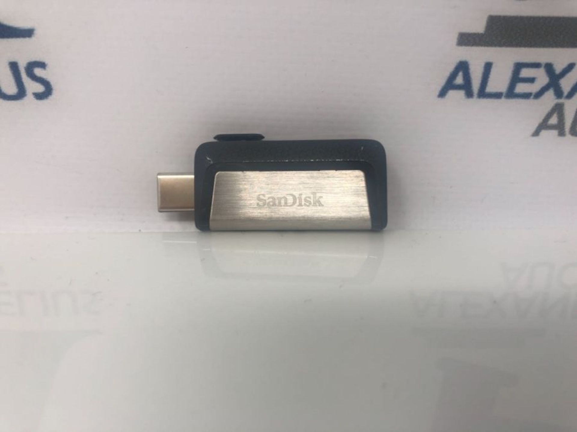 SanDisk Ultra 256 GB Dual USB Flash Drive USB 3.0 Type-C - Image 3 of 3
