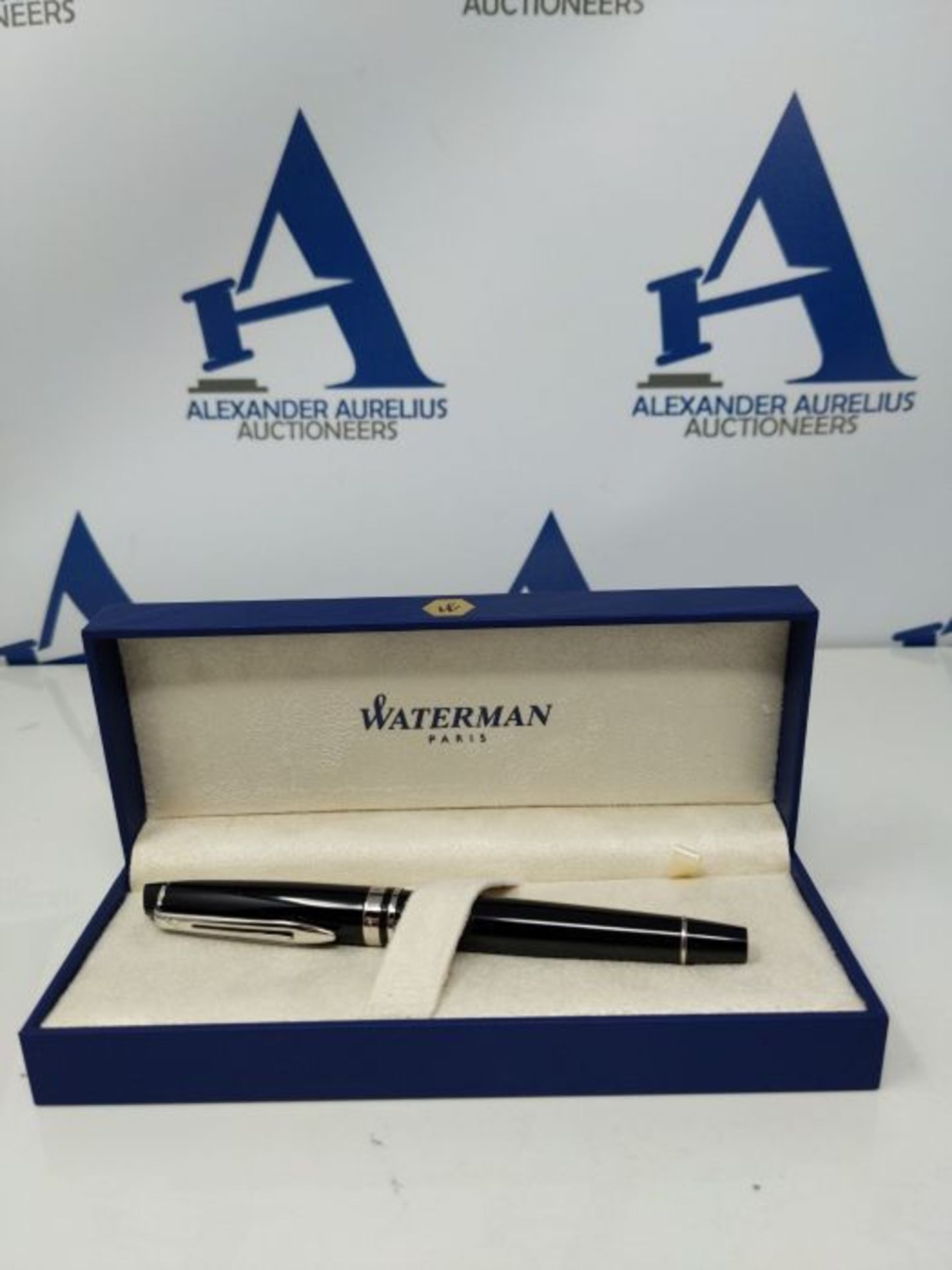 RRP £55.00 Waterman Expert Fountain Pen | Gloss Black with Chrome Trim | Medium Nib | Gift Box - Image 3 of 3