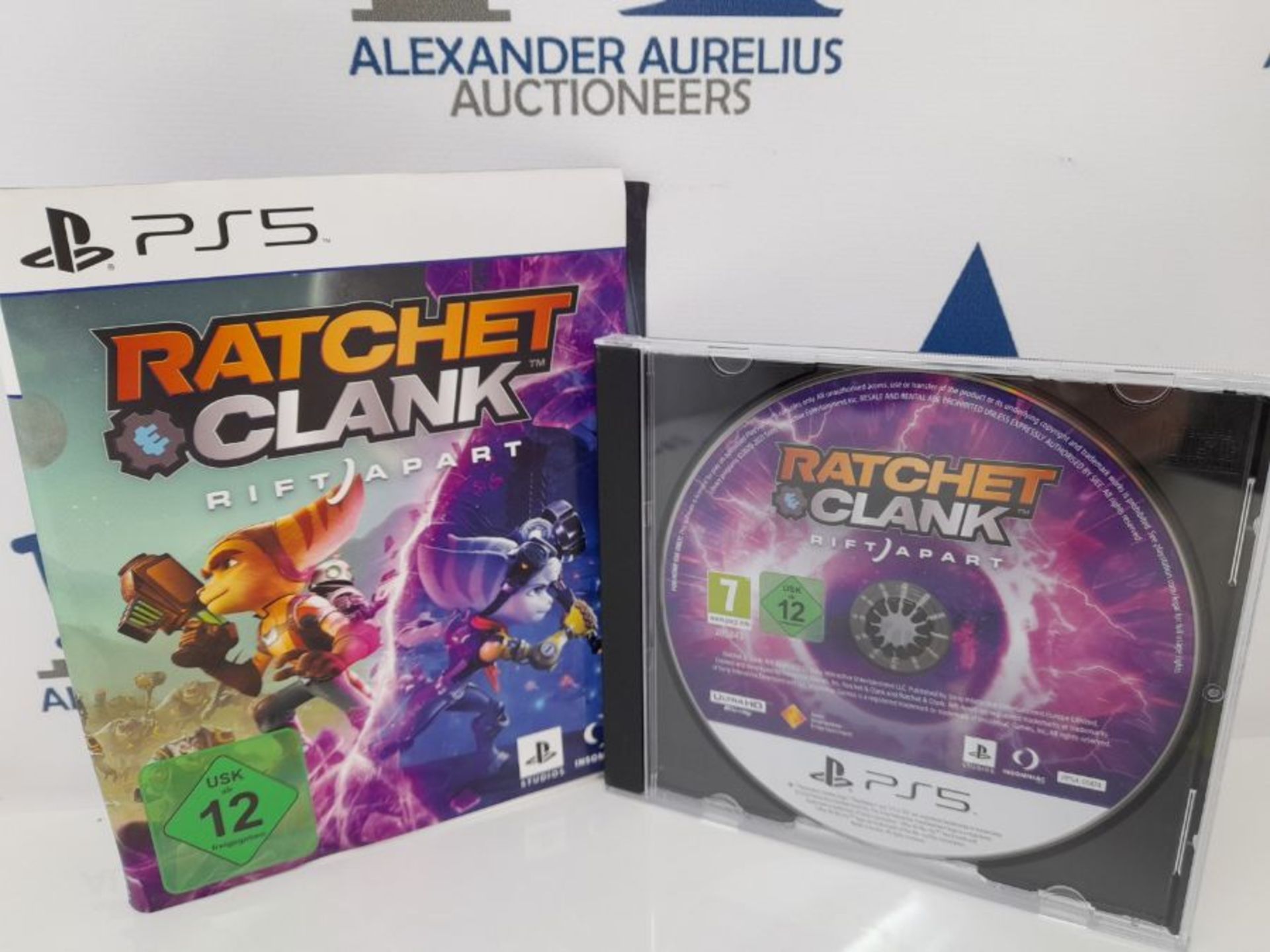 RRP £68.00 Ratchet & Clank: Rift Apart - [PlayStation 5] - Image 2 of 3