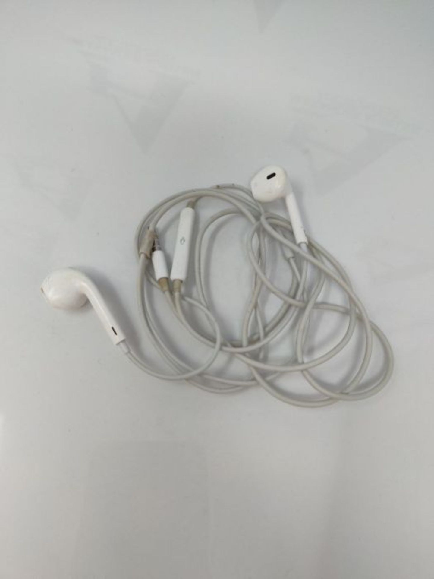 Apple EarPods with 3.5mm Headphone Plug - White - Image 2 of 2