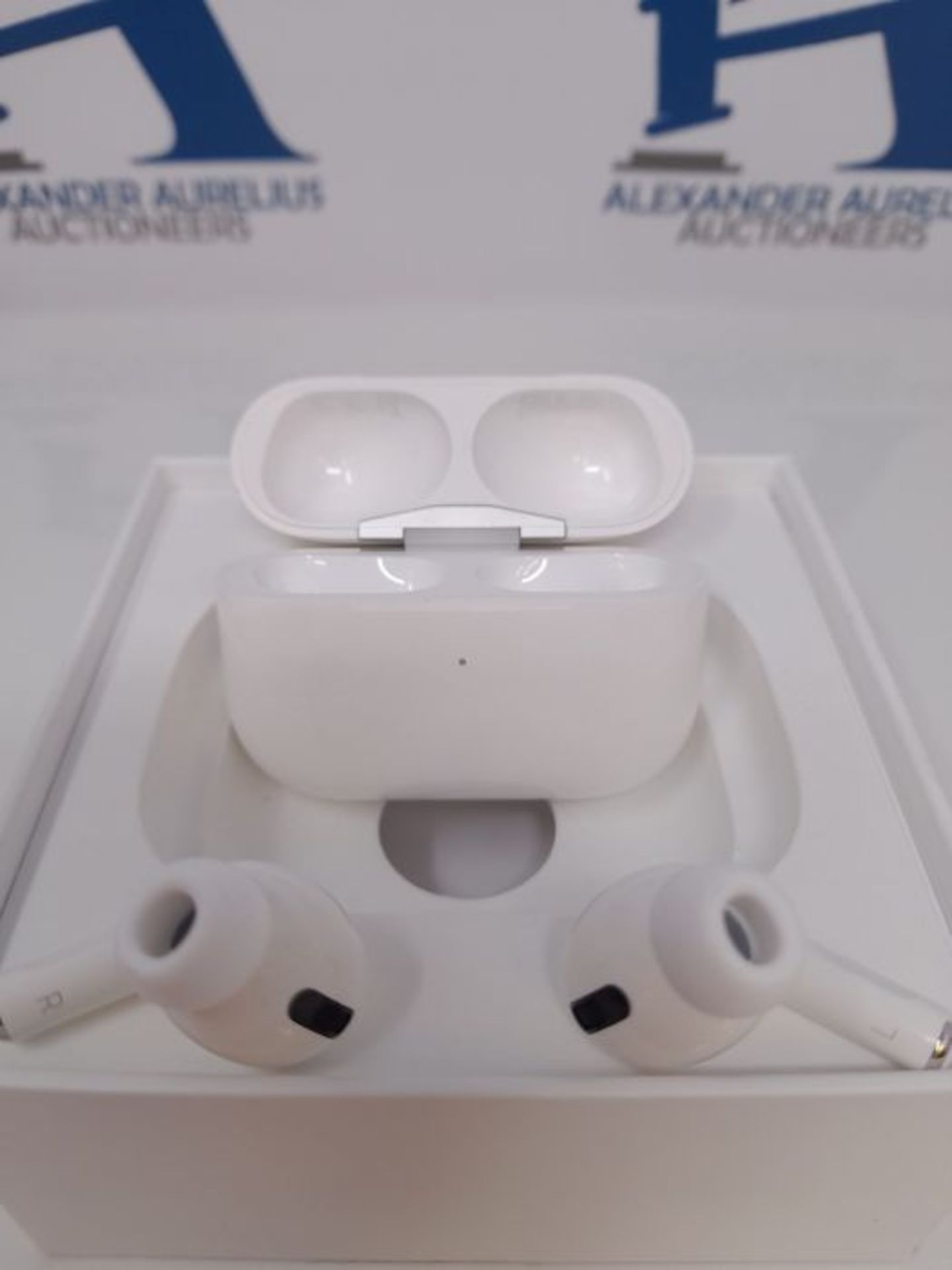 RRP £213.00 Apple AirPods Pro - Image 3 of 3