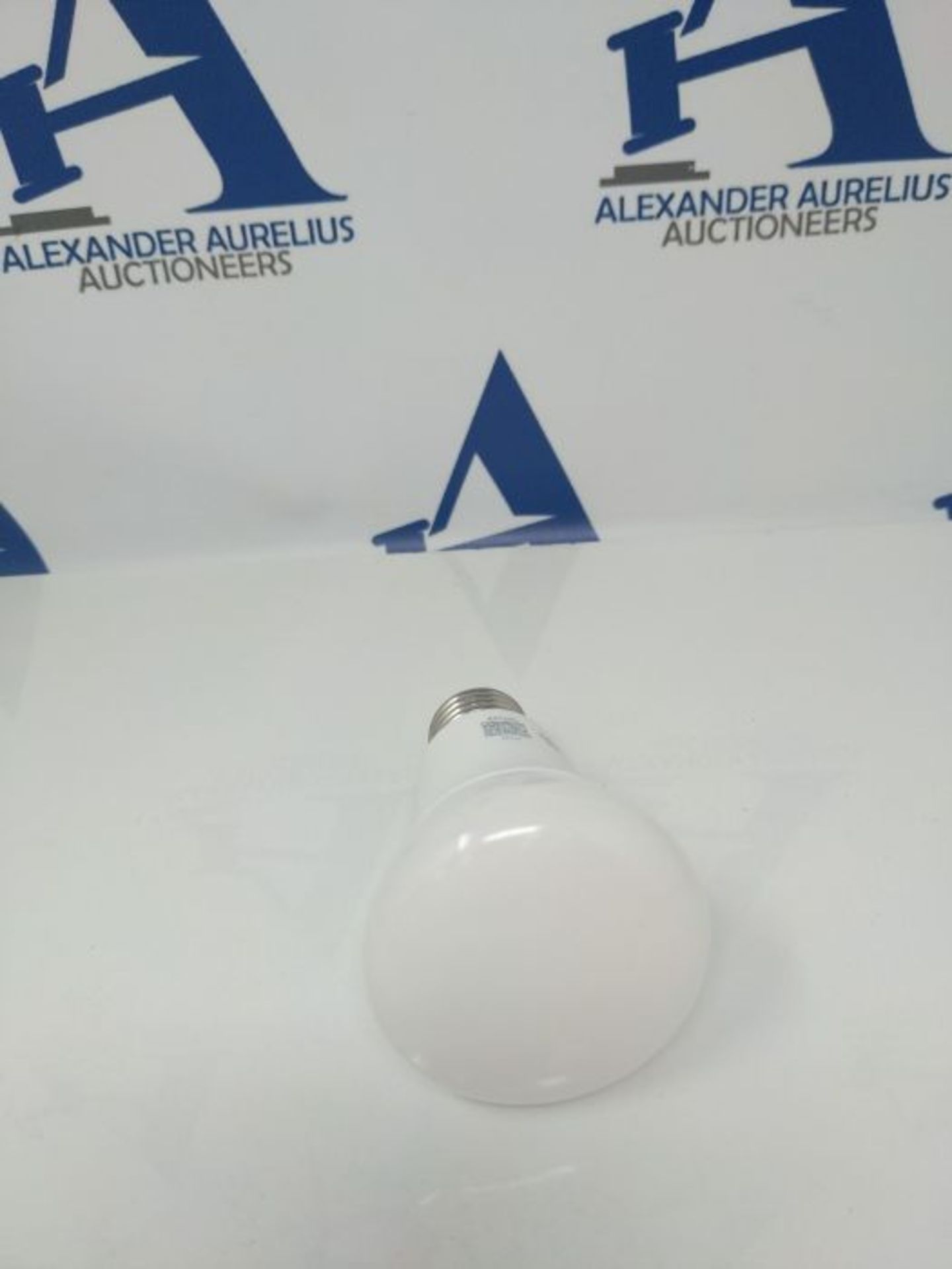 Philips Hue White Lampadina LED Smart, con Bluetooth, E27, 9.5W, Dimmerabile, 1100 Lum - Image 3 of 3