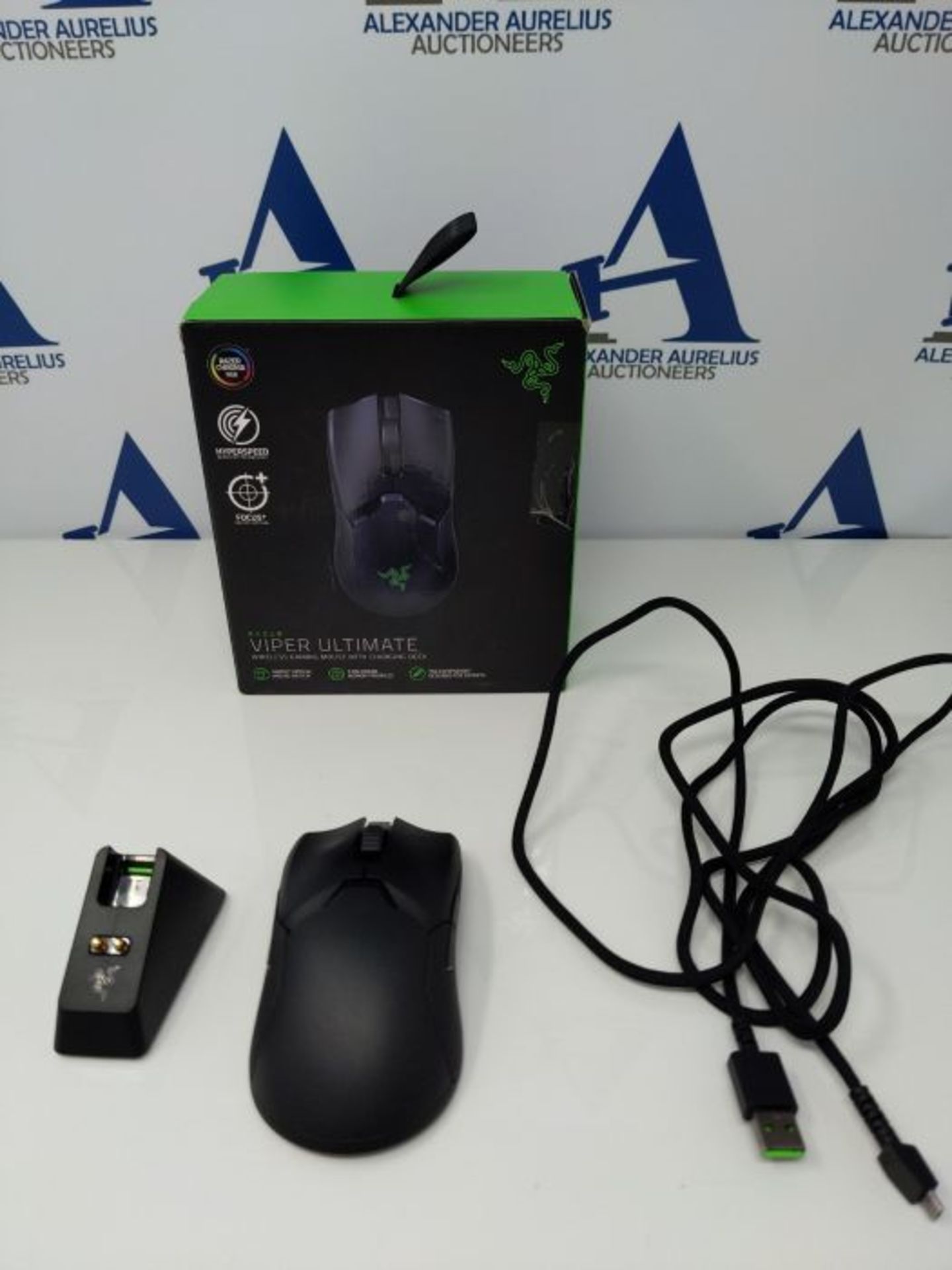 RRP £124.00 Razer Viper Ultimate - Wireless Gaming Mouse with Dock Station (Gaming Mouse, Ambidext - Image 2 of 3