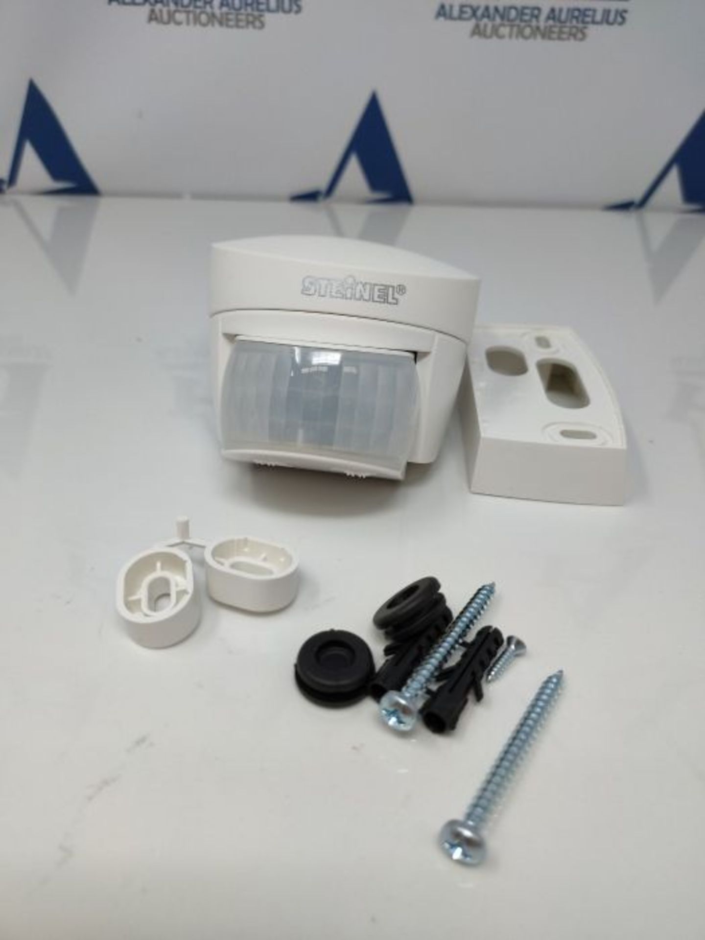 Steinel Motion Sensor IS 140-2 White, 140° Infrared Movement Detector, 14m Range, Swi - Image 3 of 3